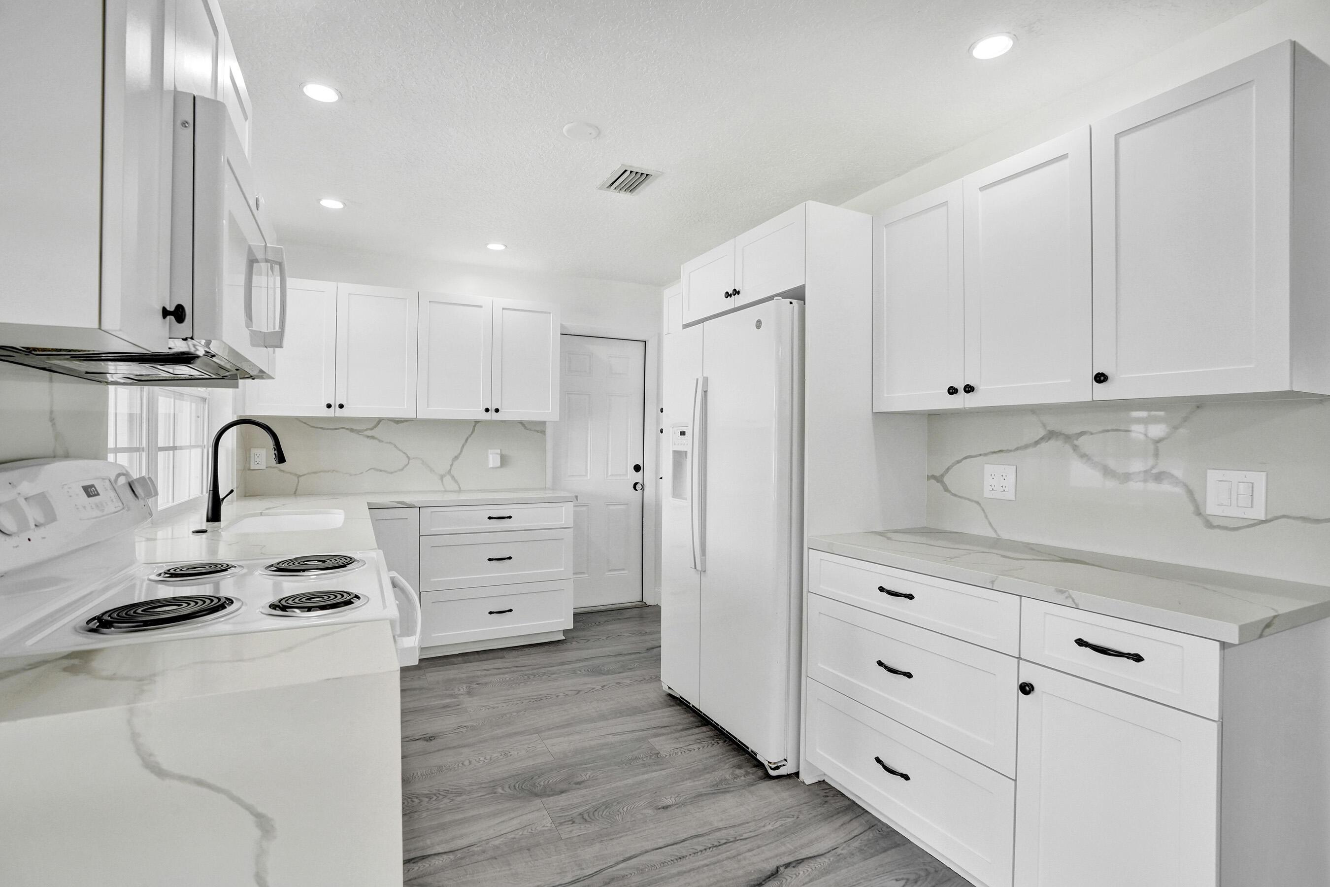 9366 NW 23rd Street, Pembroke Pines, FL 33024 - Photo 5