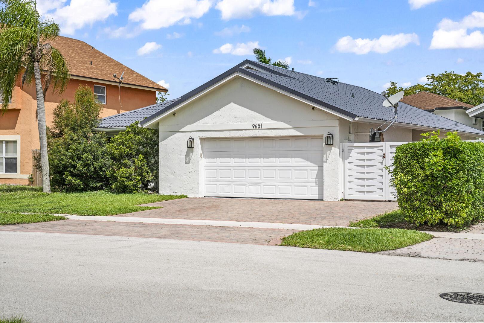 9651 SW 9th Court, Pembroke Pines, FL 33025, Pembroke Pines