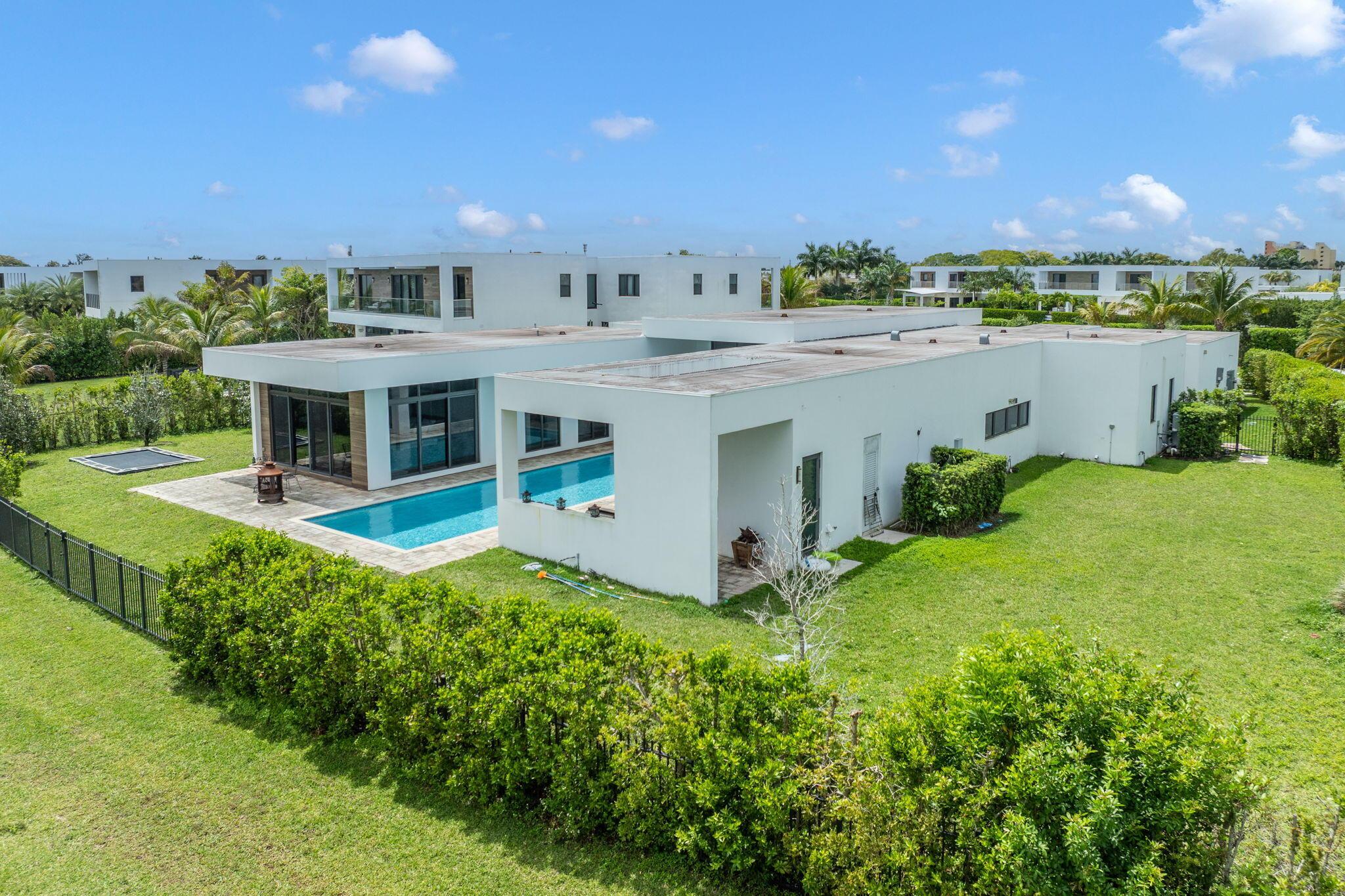 16539 N Botaniko Dr Drive N, Weston, FL 33326, Weston