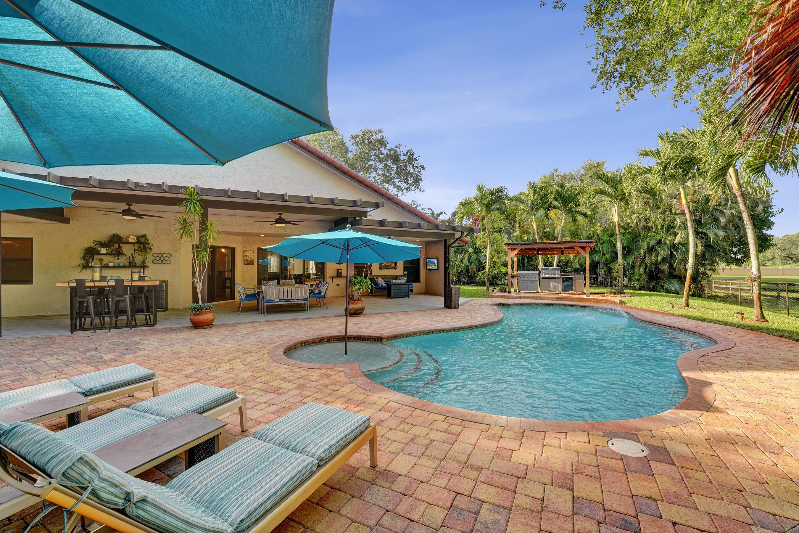 9931 SW 23rd Street, Davie, FL 33324 - Photo 2