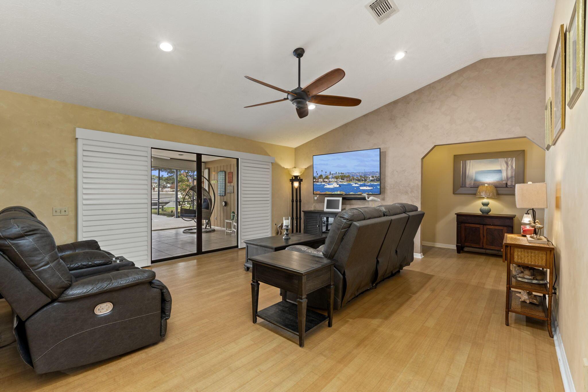 138 SW Airview Avenue, Port St. Lucie, FL 34984 - Photo 4