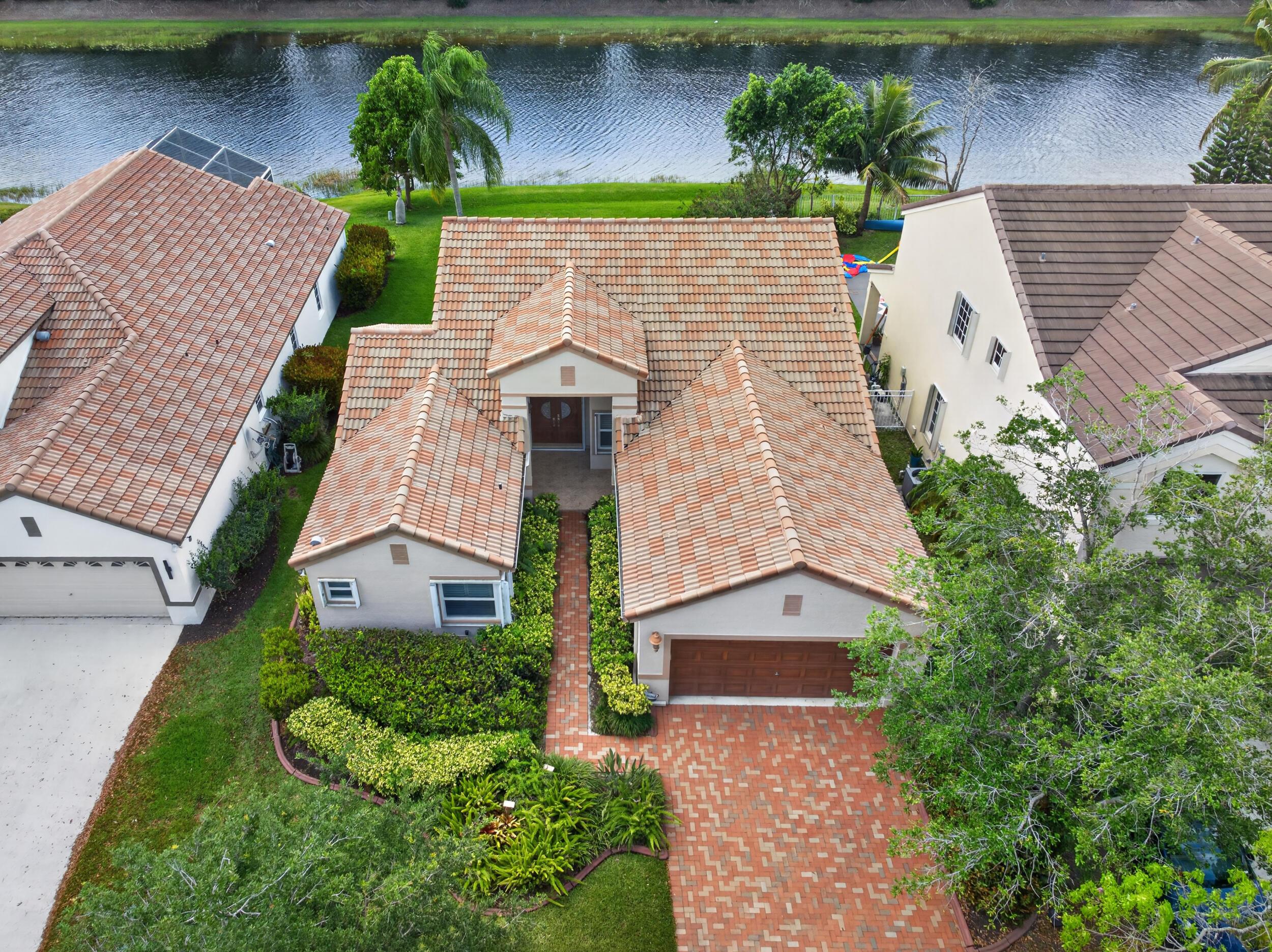 197 Cameron Drive, Weston, FL 33326 - Photo 3