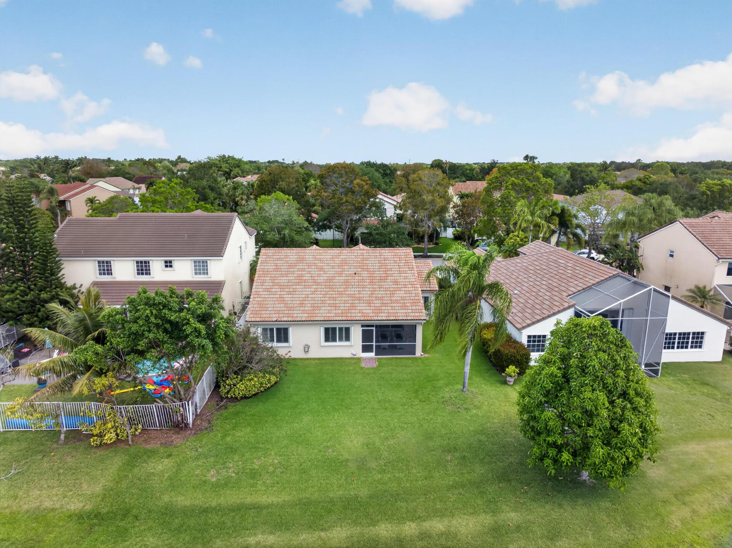 197 Cameron Drive, Weston, FL 33326 - Photo 5