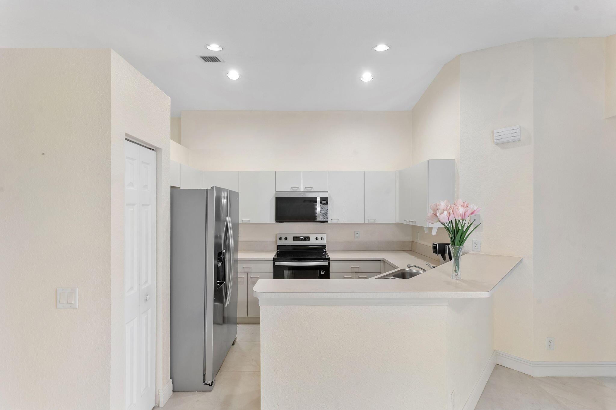 1353 Canary Island Drive, Weston, FL 33327 - Photo 4