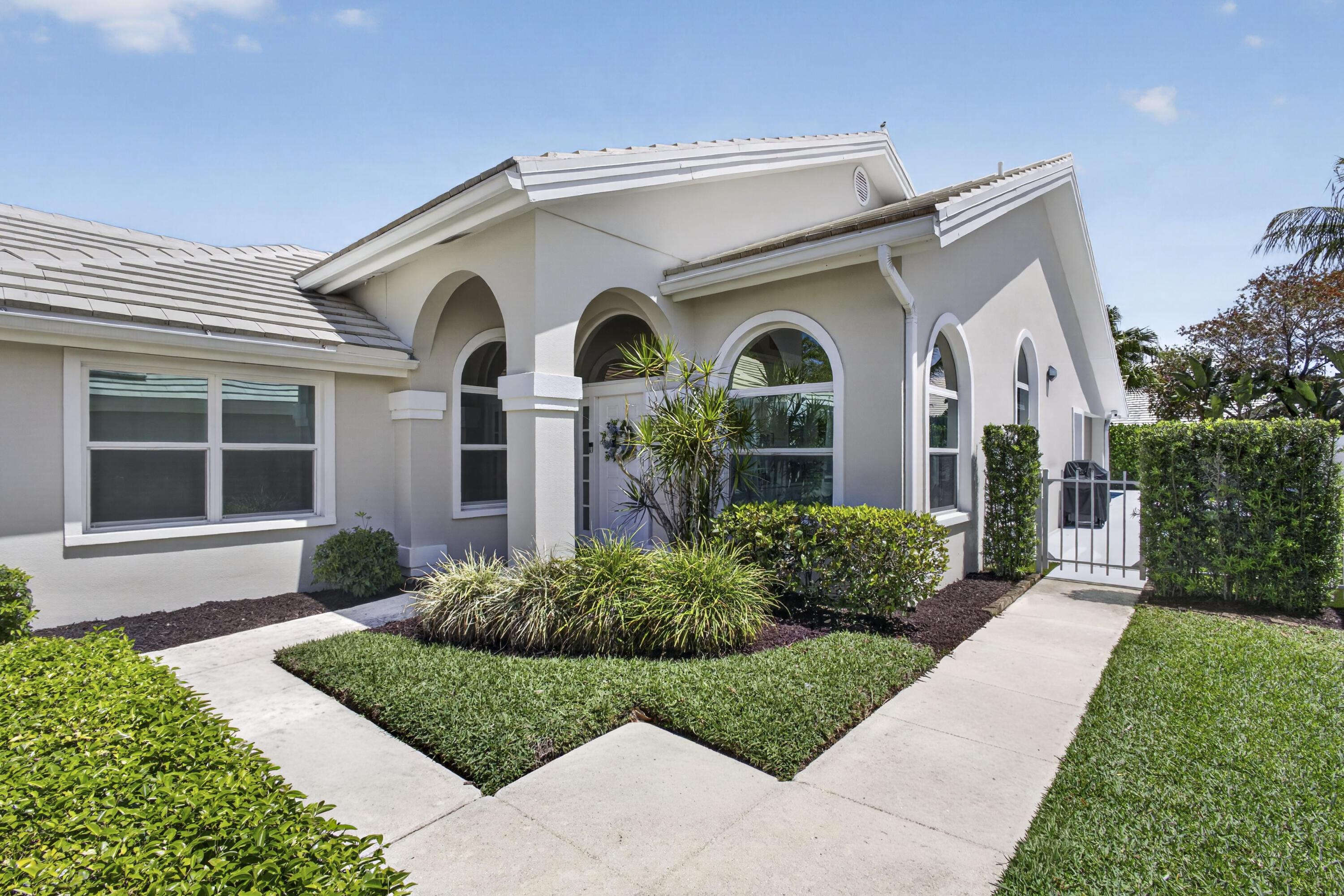 2760 White Wing Lane, West Palm Beach, FL 33409 - Photo 2