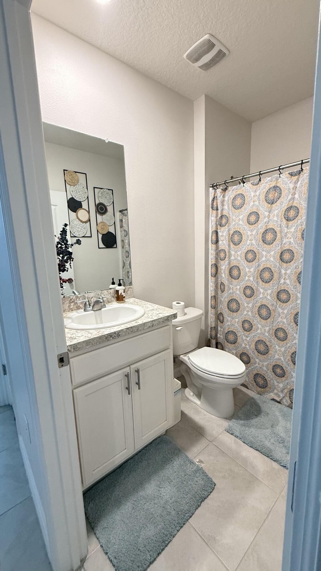 1040 Cambridge Drive, Winter Haven, FL 33881 - Photo 3