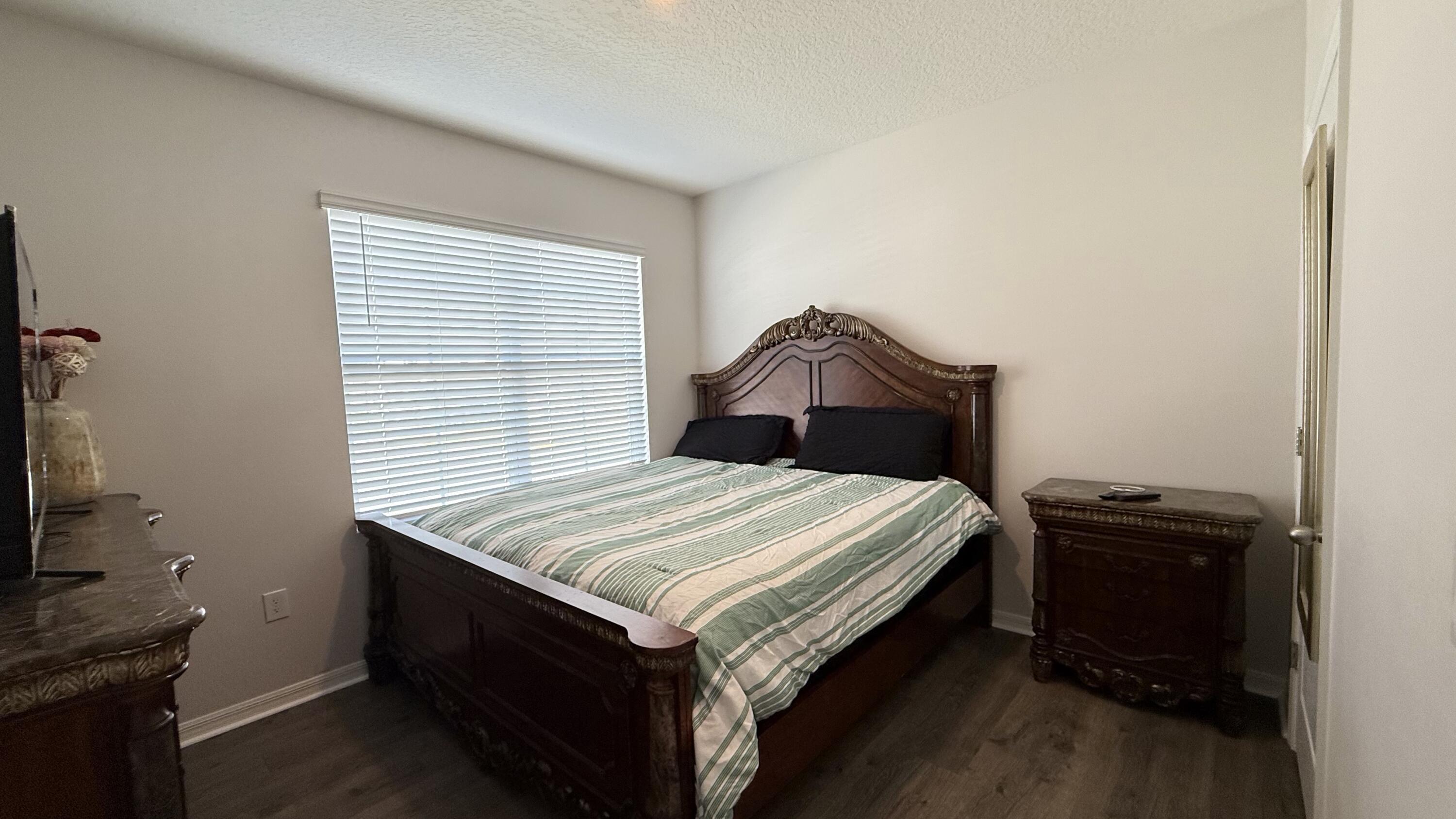 1040 Cambridge Drive, Winter Haven, FL 33881 - Photo 5