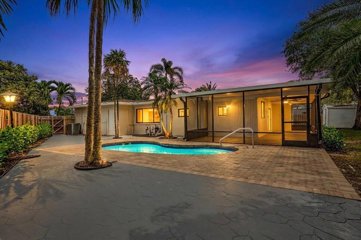 7204 Mckinley Street, Hollywood, FL 33024, Hollywood