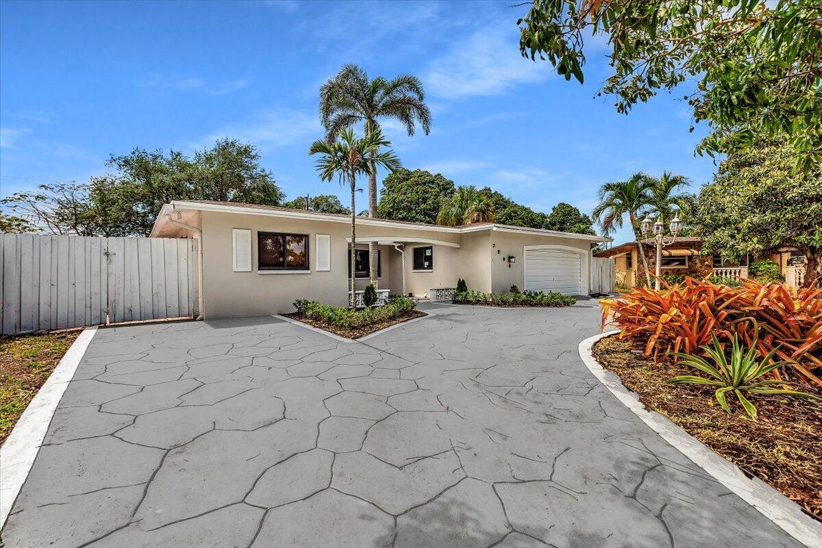7204 Mckinley Street, Hollywood, FL 33024 - Photo 4