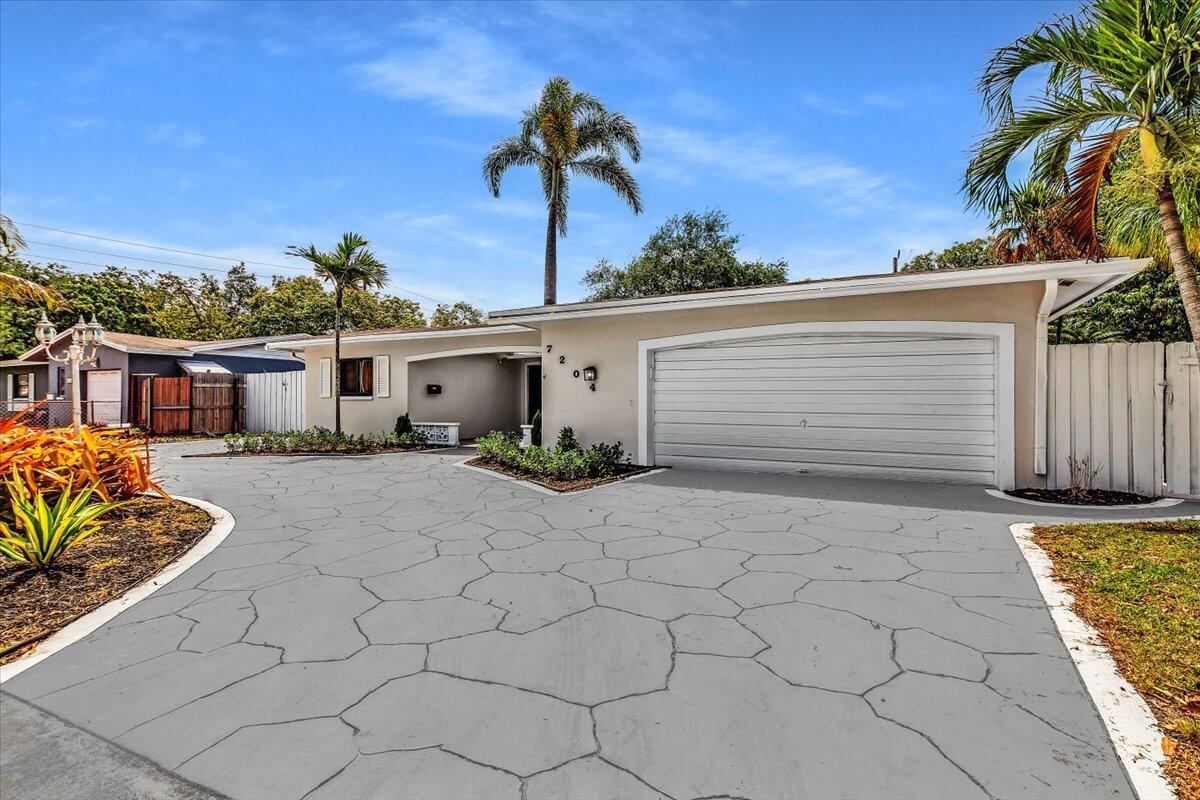 7204 Mckinley Street, Hollywood, FL 33024 - Photo 3