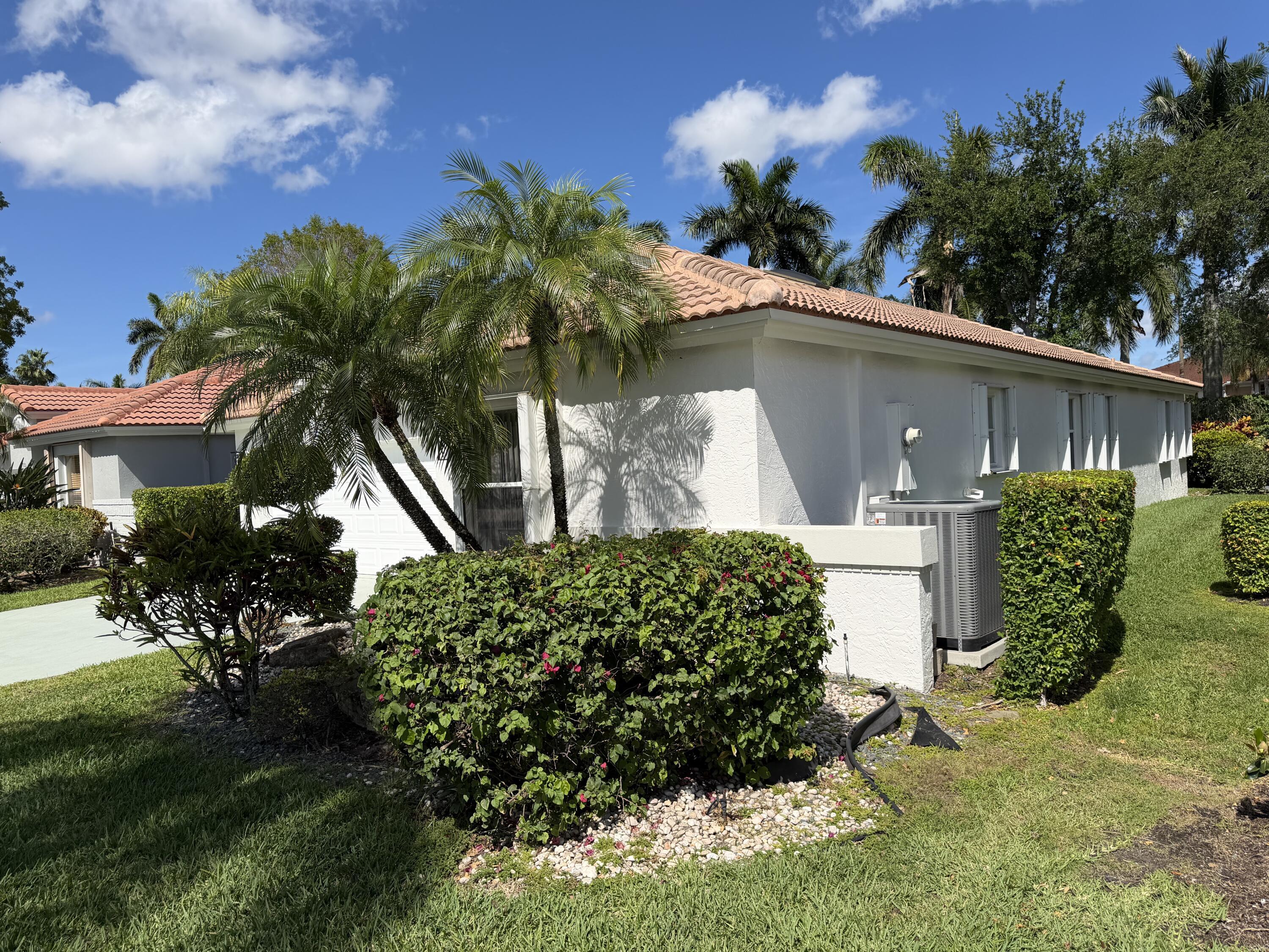 9706 Harbour Lake Circle, Boynton Beach, FL 33437 - Photo 2