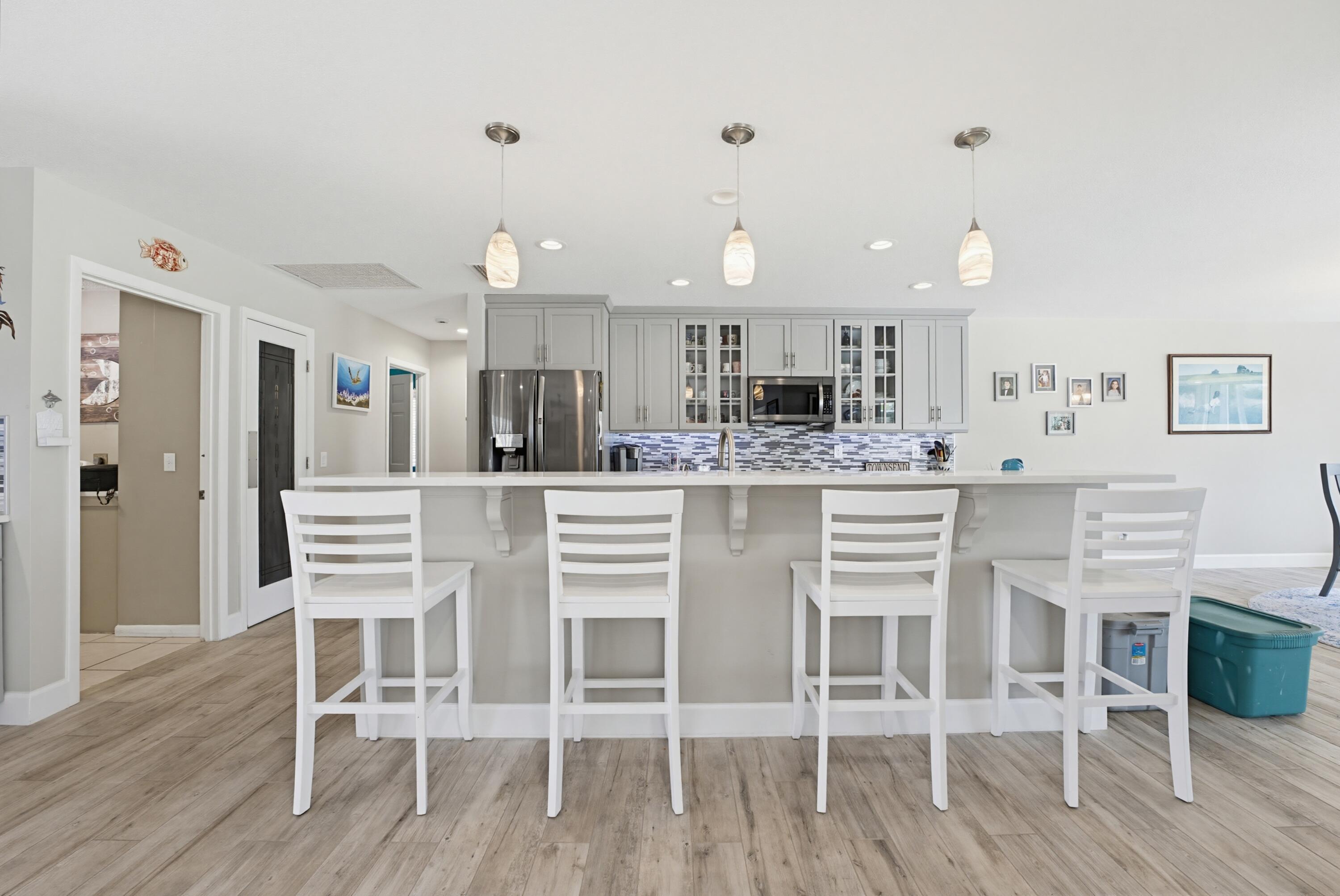 3491 SE Clubhouse Place, Stuart, FL 34997 - Photo 4