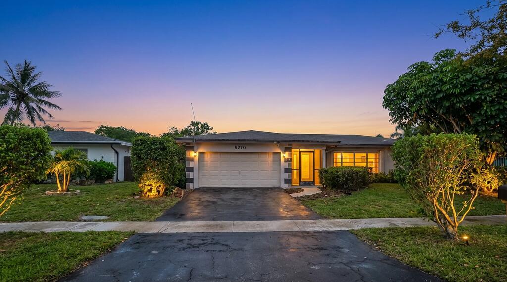 8270 NW 66th Terrace, Tamarac, FL 33321 - Photo 2