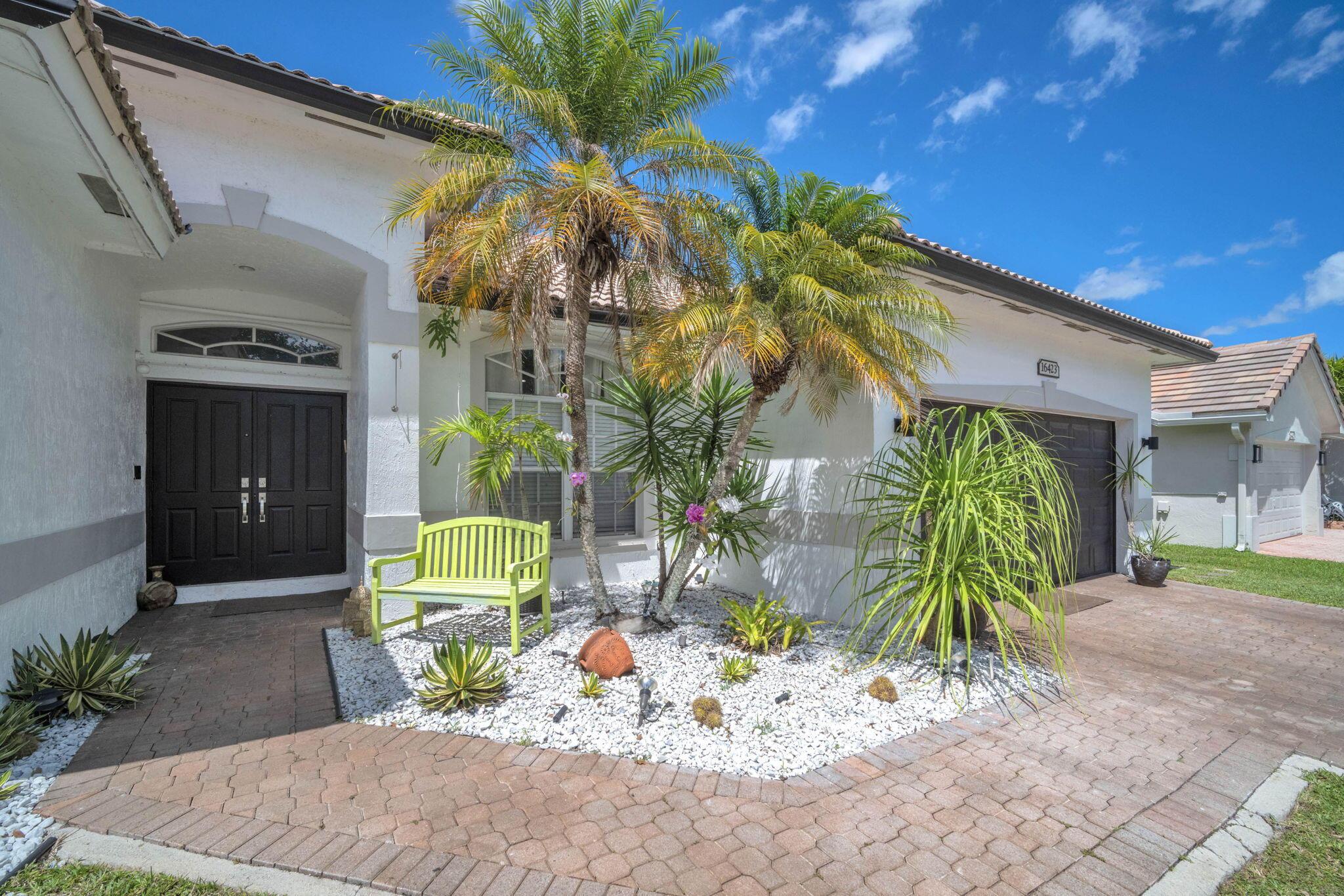 16423 Segovia Circle S, Fort Lauderdale, FL 33331 - Photo 3