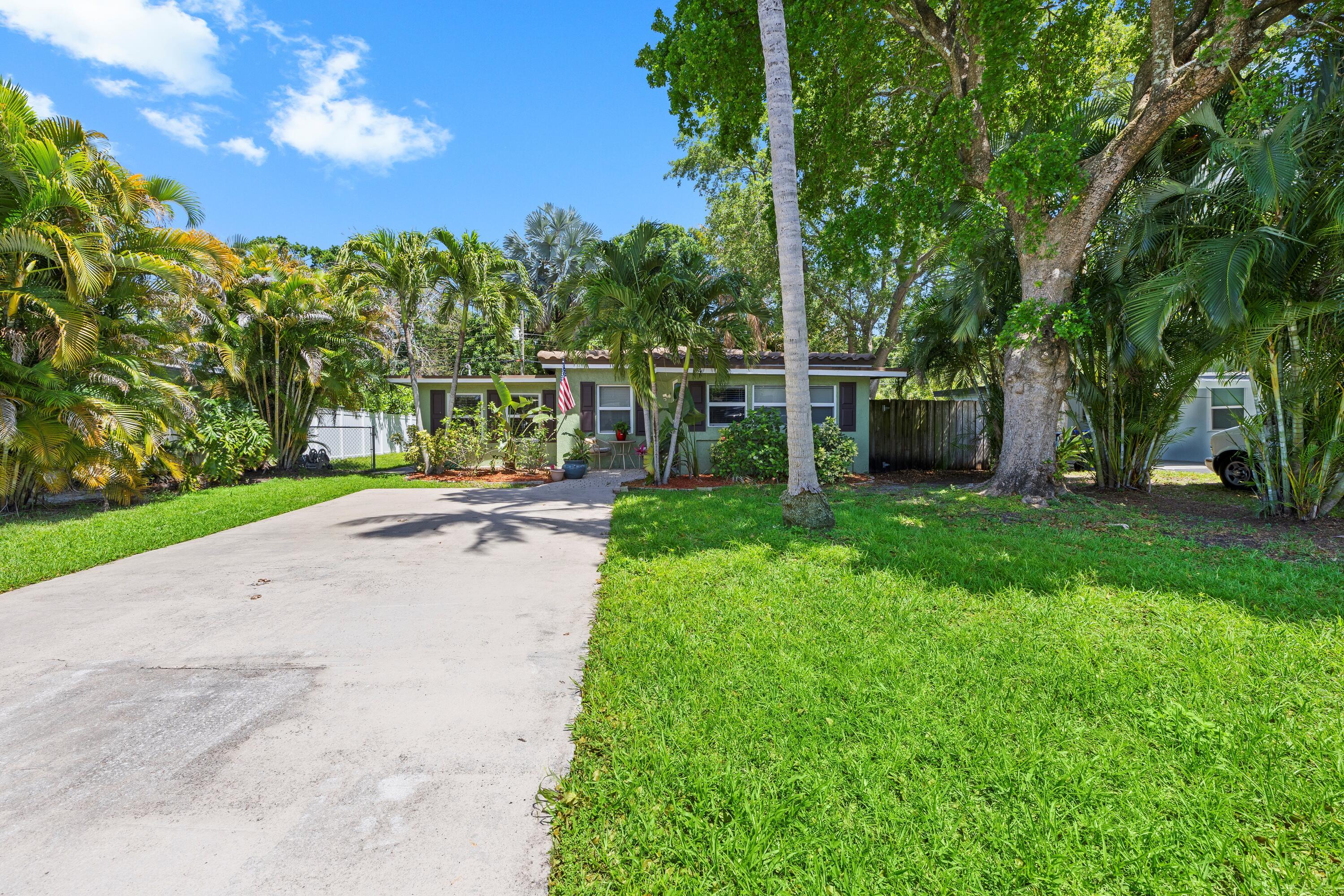 2660 SW 12th Terrace, Fort Lauderdale, FL 33315 - Photo 3