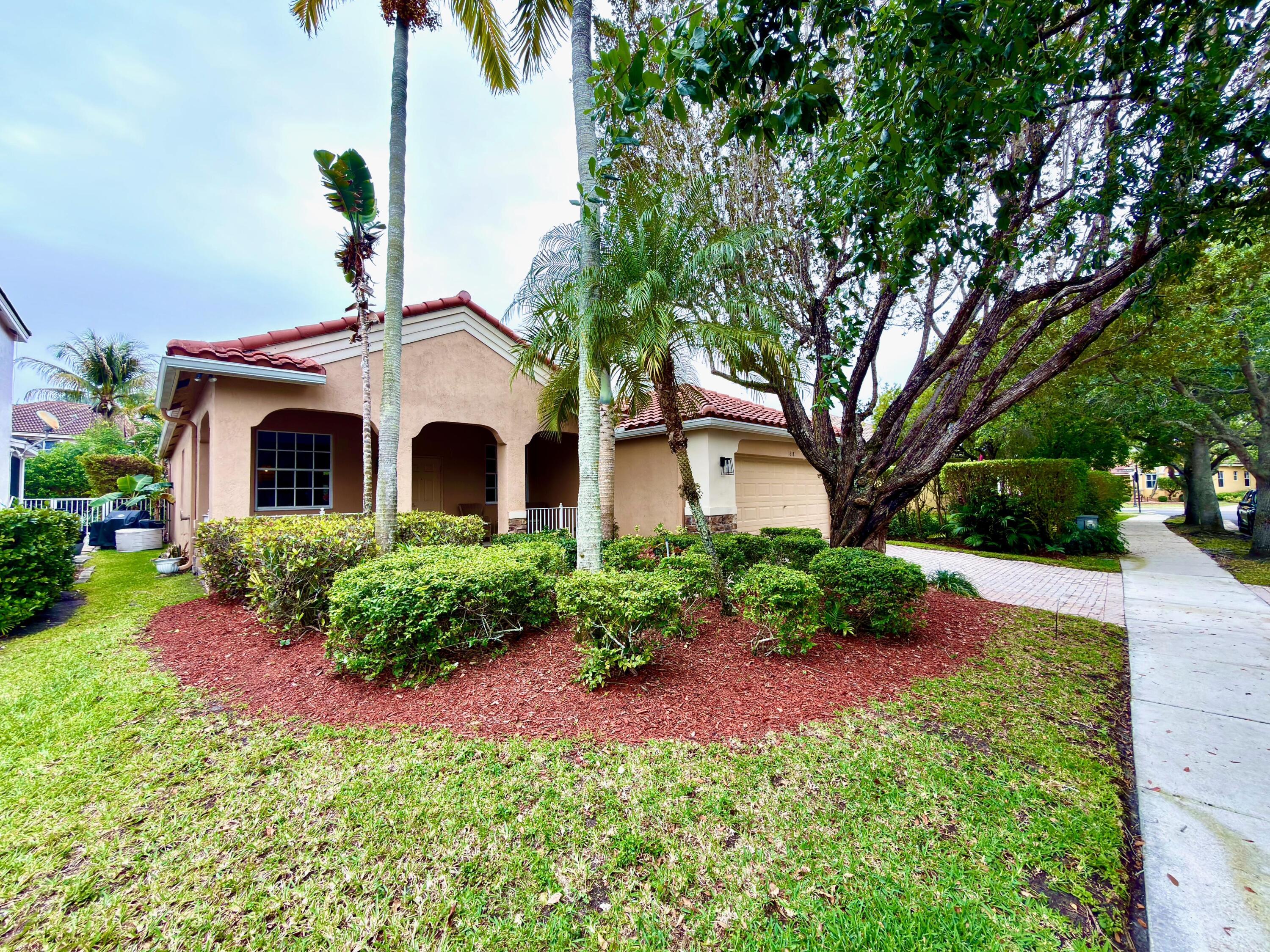1618 Royal Grove Way, Weston, FL 33327 - Photo 2