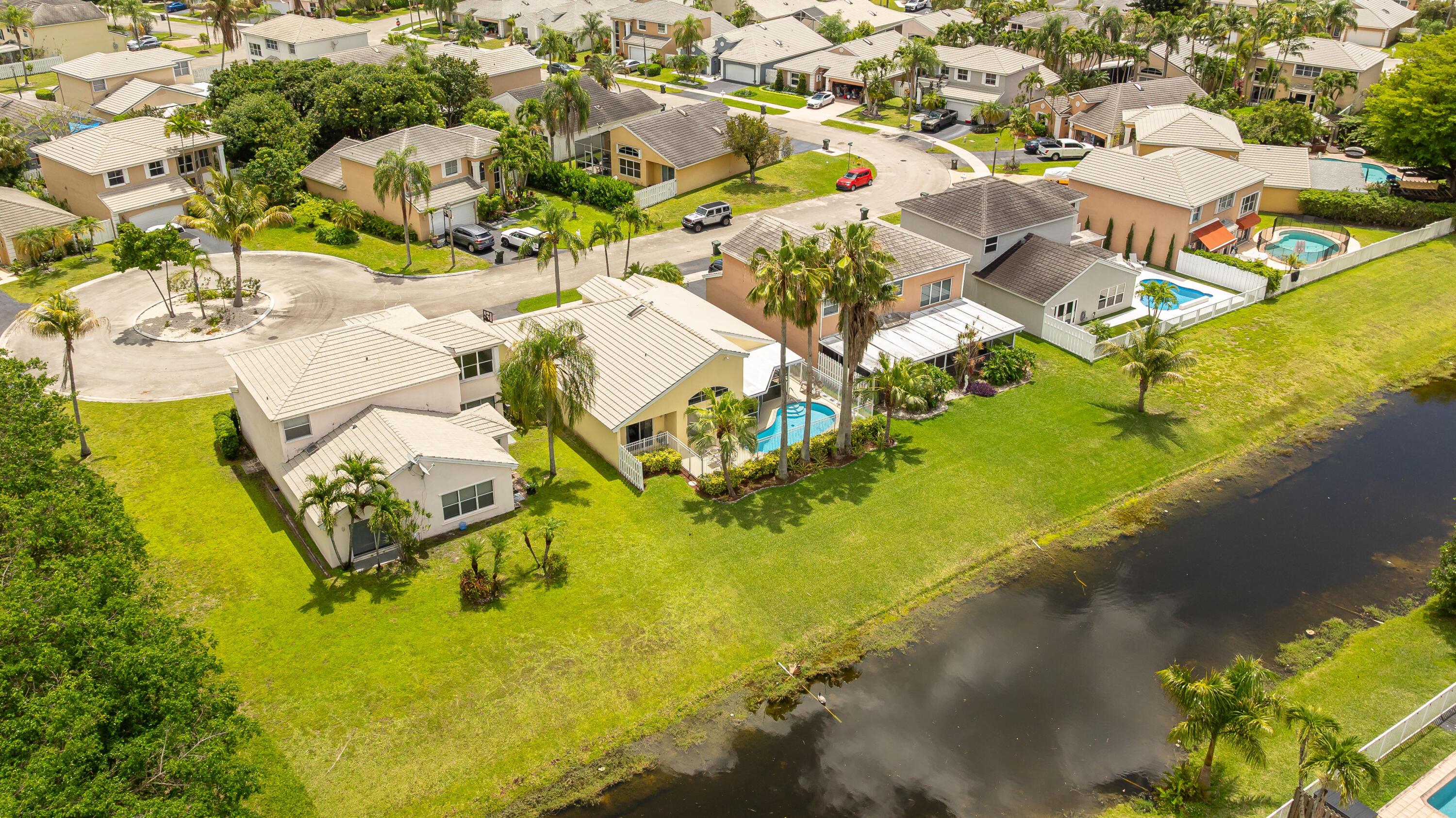 5535 NW 54th Circle, Coconut Creek, FL 33073 - Photo 3