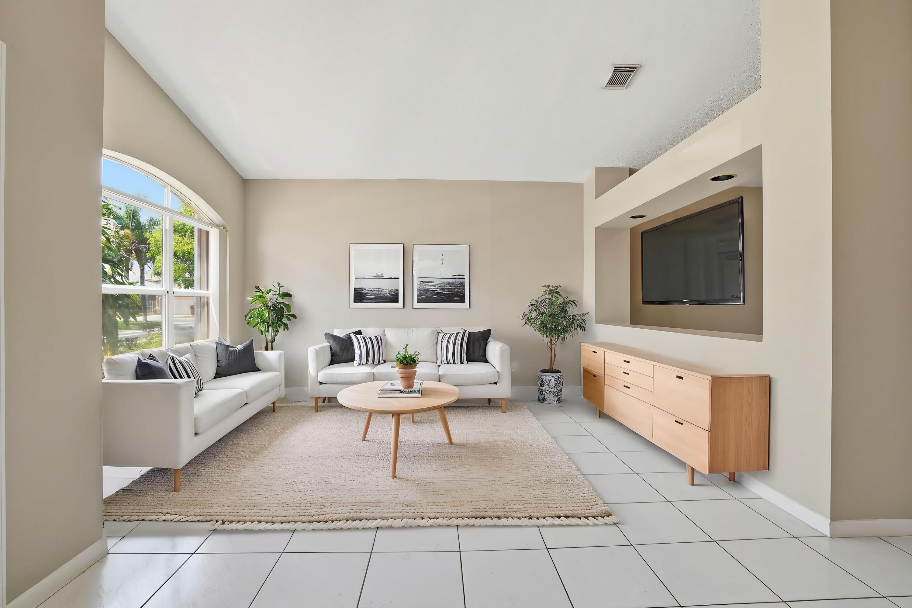 1495 SW 105th Avenue, Pembroke Pines, FL 33025 - Photo 3