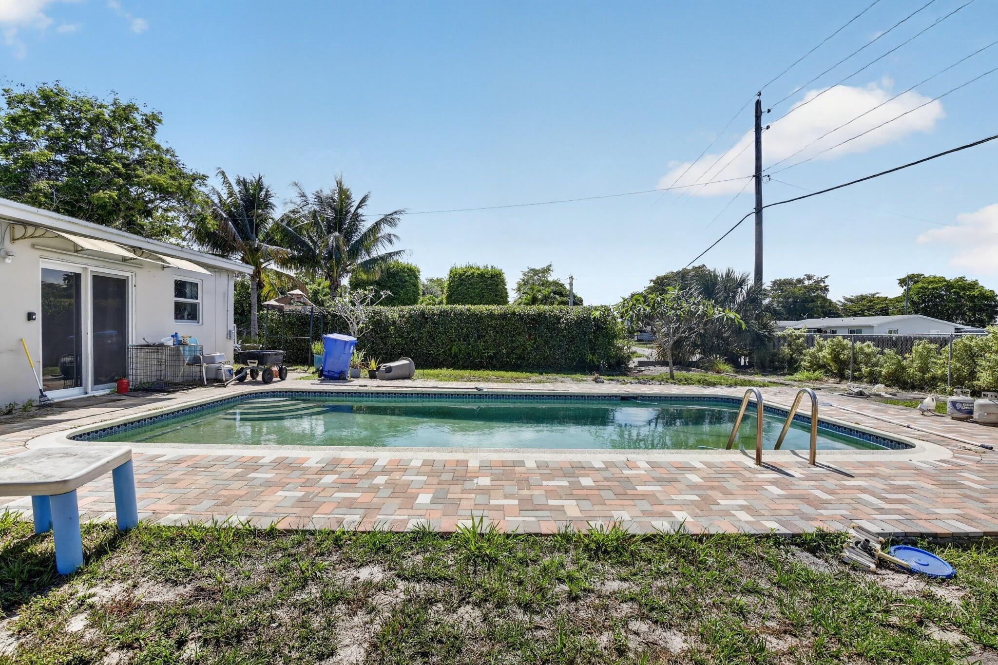 7571 NW 1st Court, Pembroke Pines, FL 33024 - Photo 2