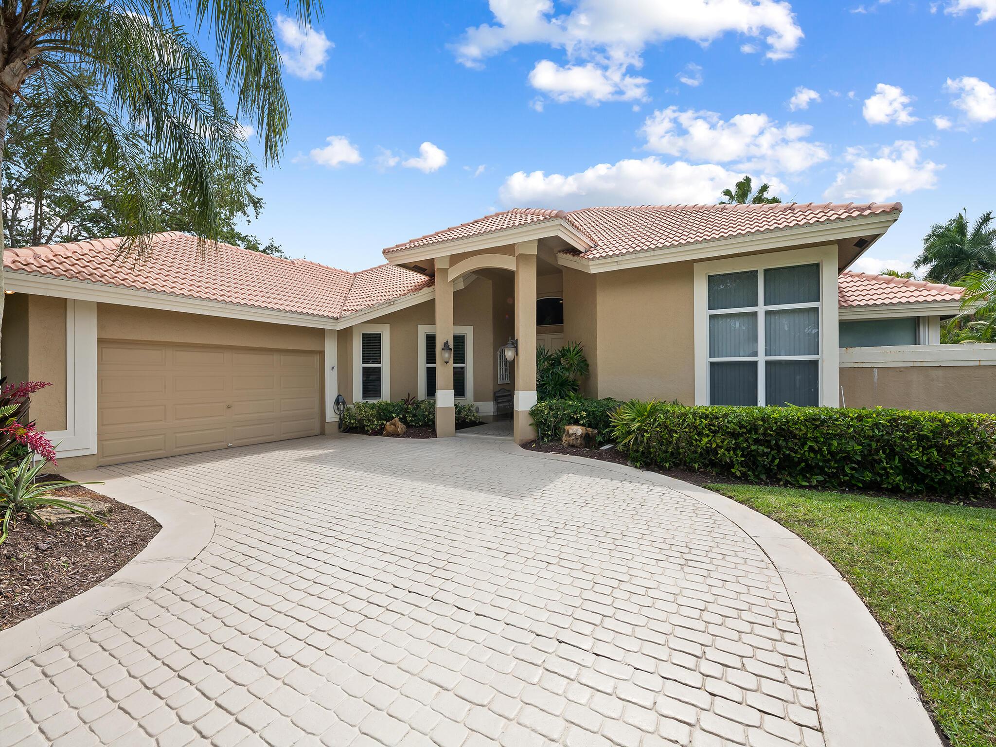 1207 Manor Drive S, Weston, FL 33326 - Photo 4