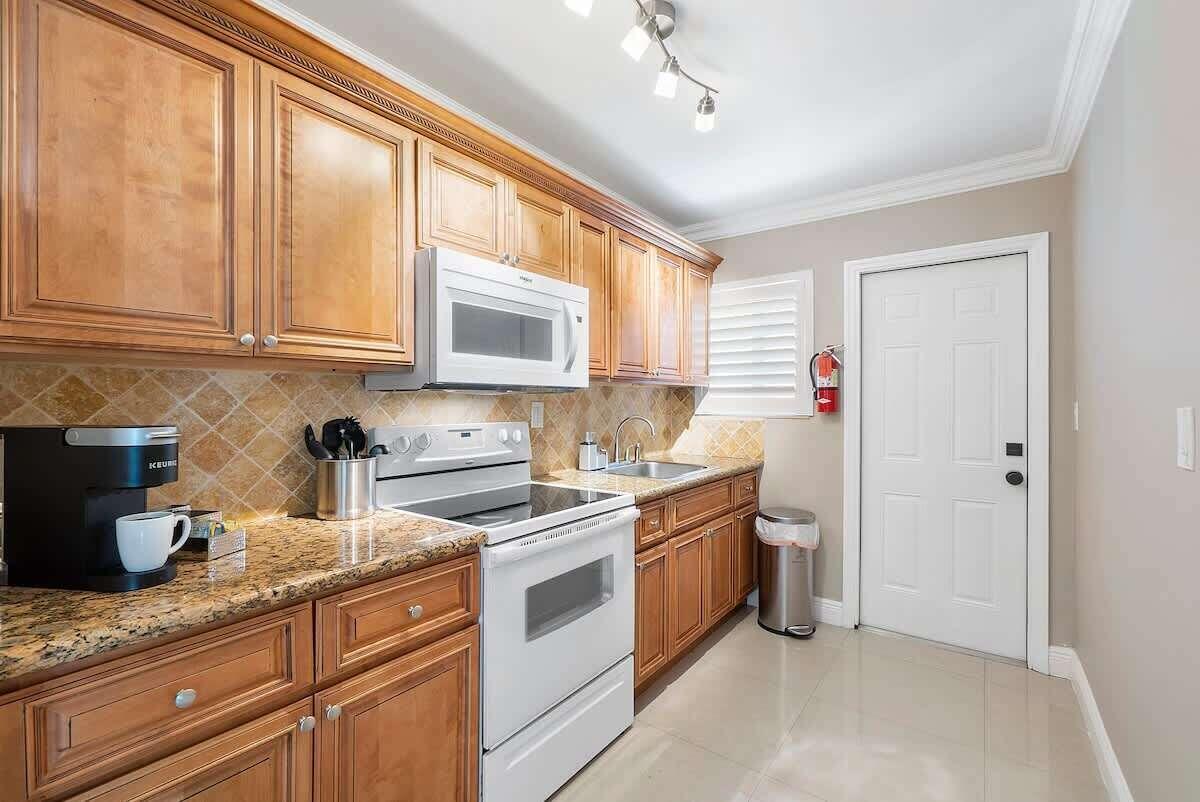 1039 N Victoria Park Road 1-3, Fort Lauderdale, FL 33304 - Photo 5
