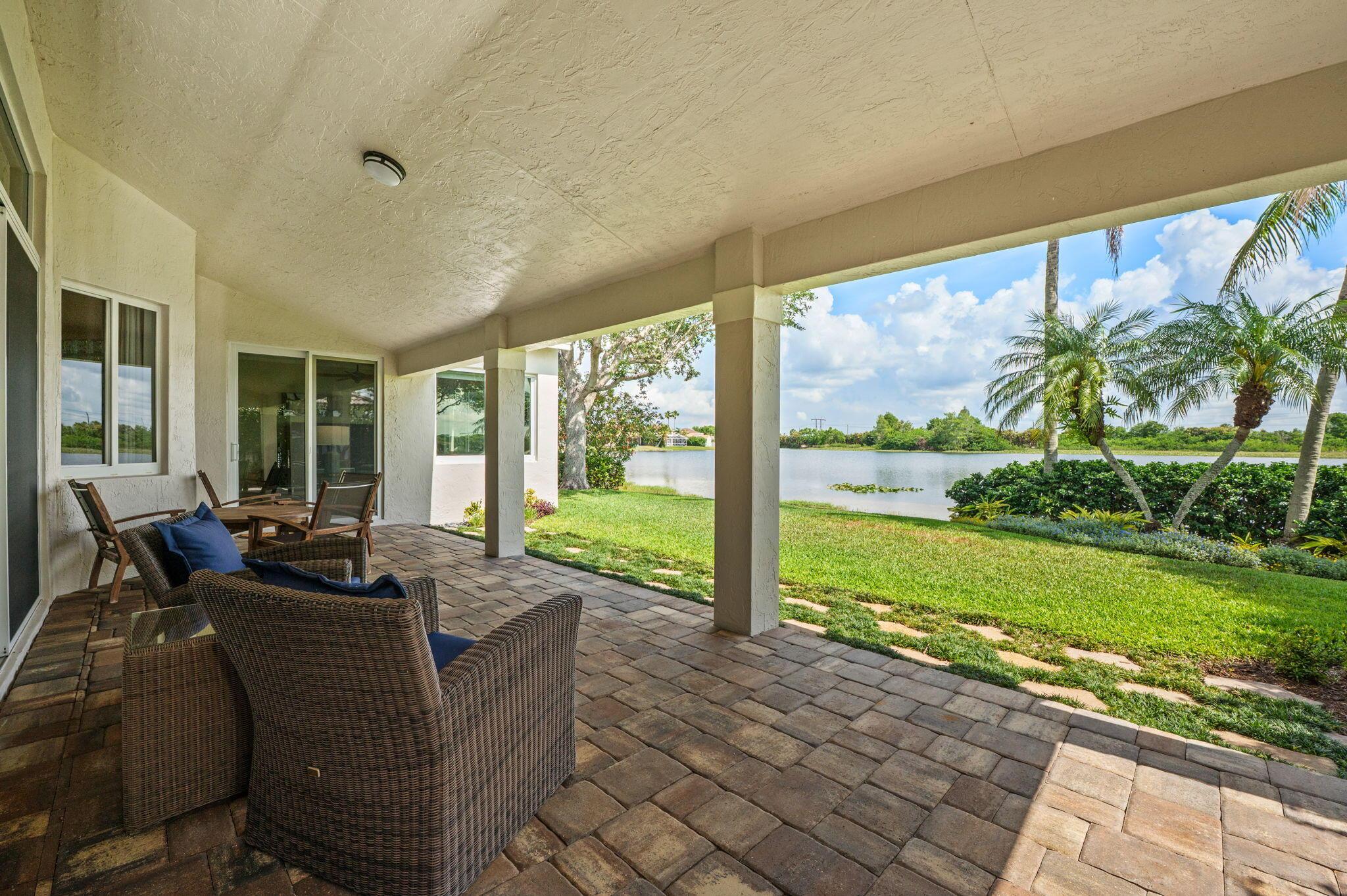 804 Heritage Drive, Weston, FL 33326 - Photo 2