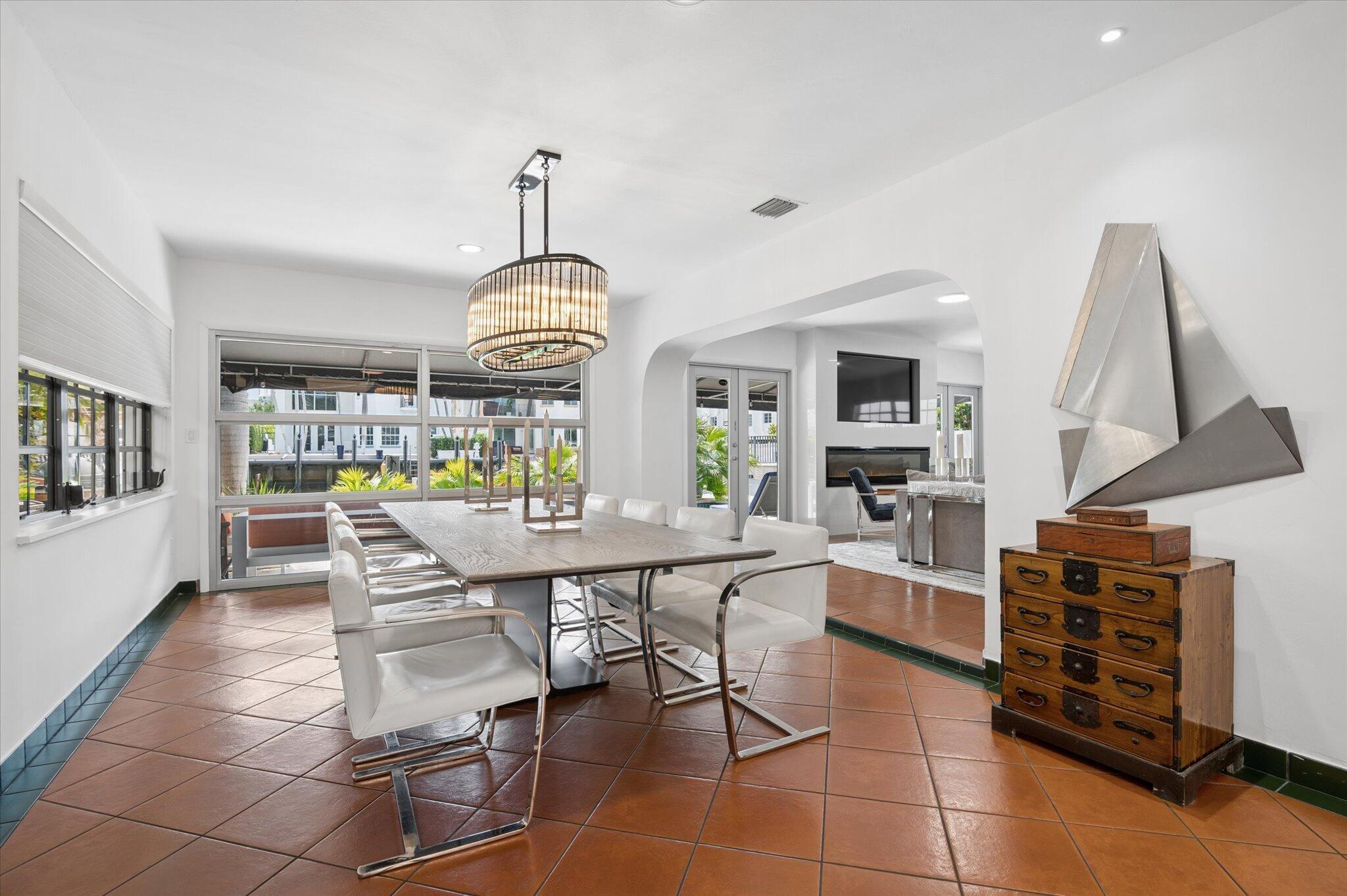 325 Coconut Isle Drive, Fort Lauderdale, FL 33301 - Photo 2