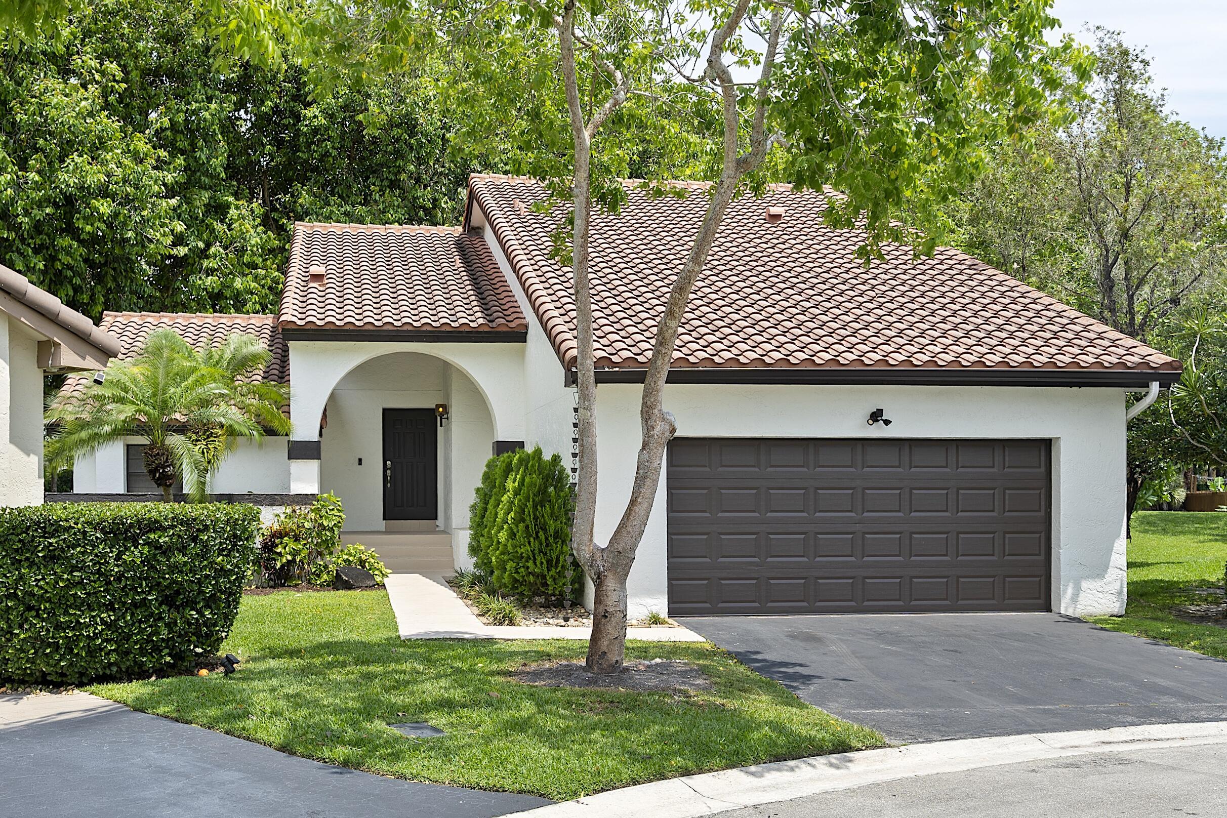 1955 Sacramento, Weston, FL 33326 - Photo 4