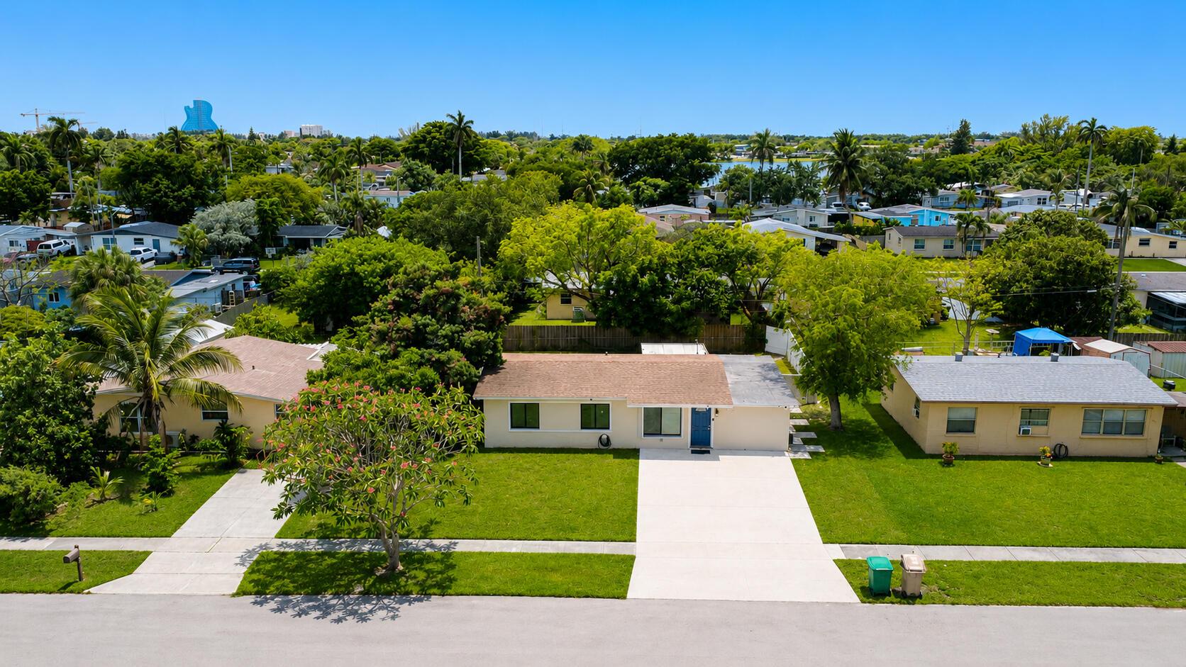 5700 SW 37 Court, Davie, FL 33314 - Photo 2