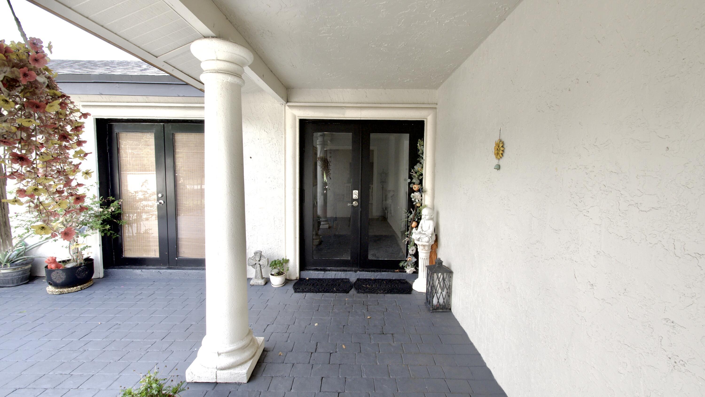 5191 SW 109th Avenue, Davie, FL 33328 - Photo 2