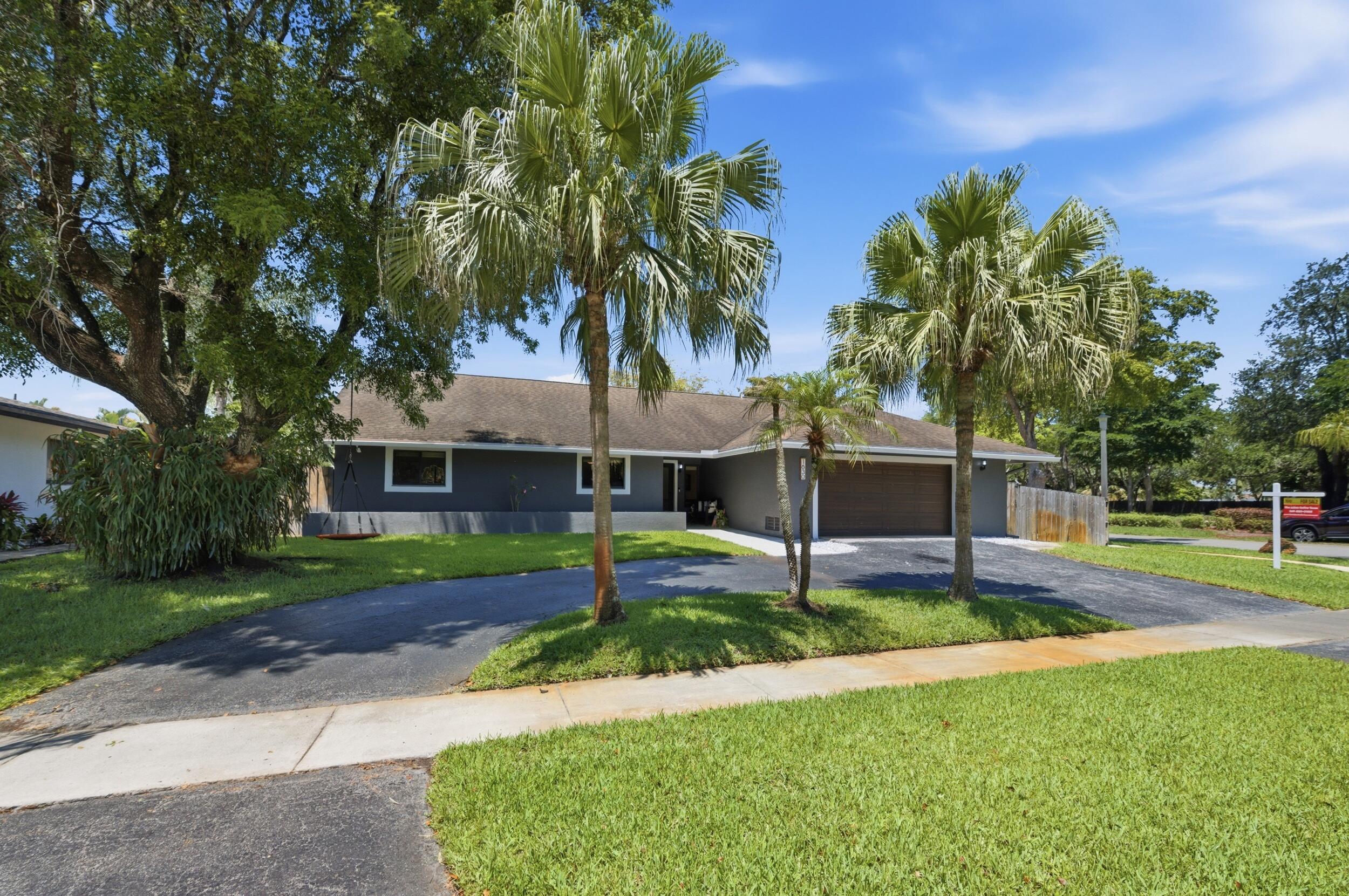 1630 NW 118th Avenue, Pembroke Pines, FL 33026 - Photo 3
