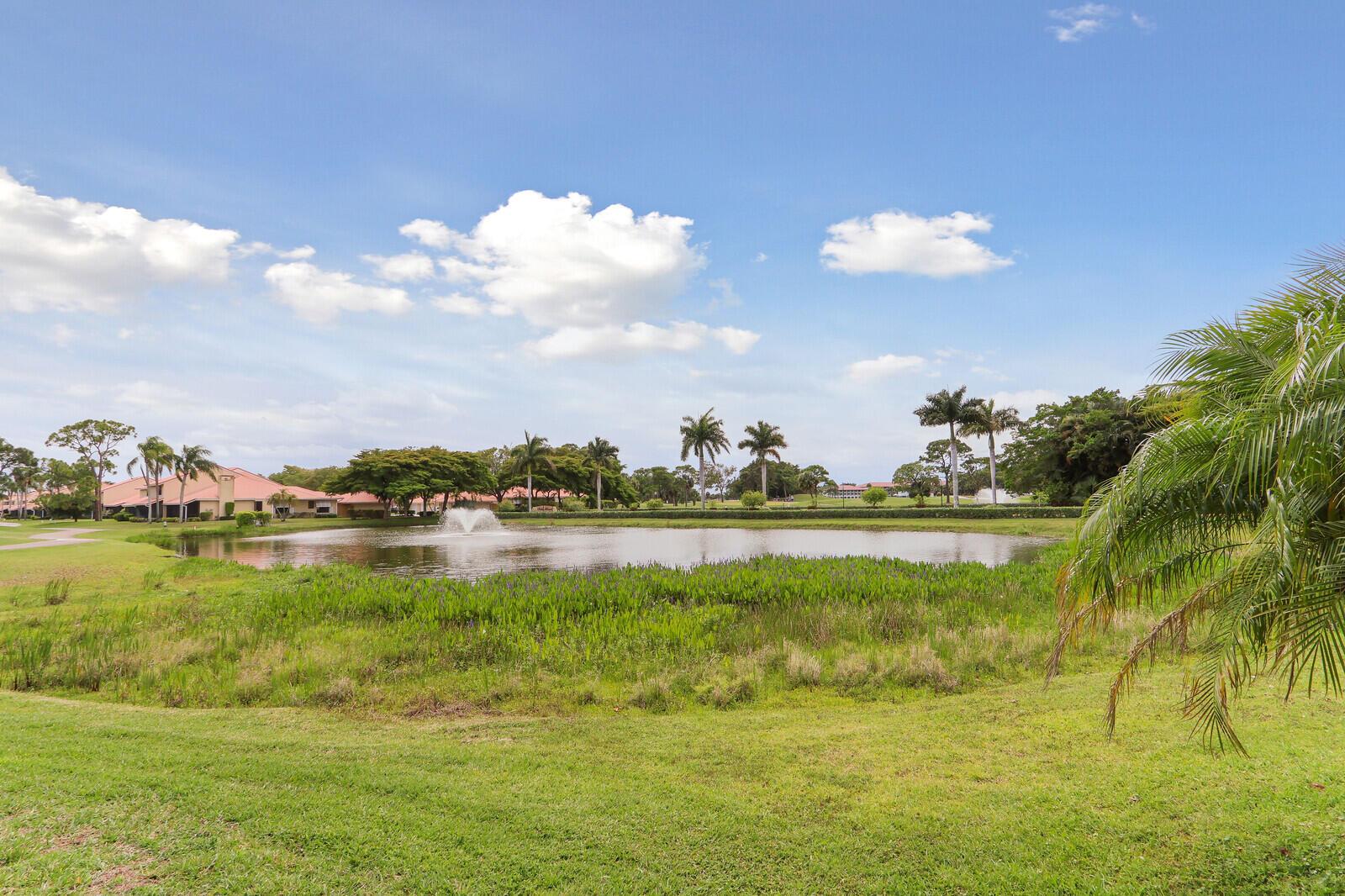 2 Old Fence Road, Palm Beach Gardens, FL 33418 - Photo 4