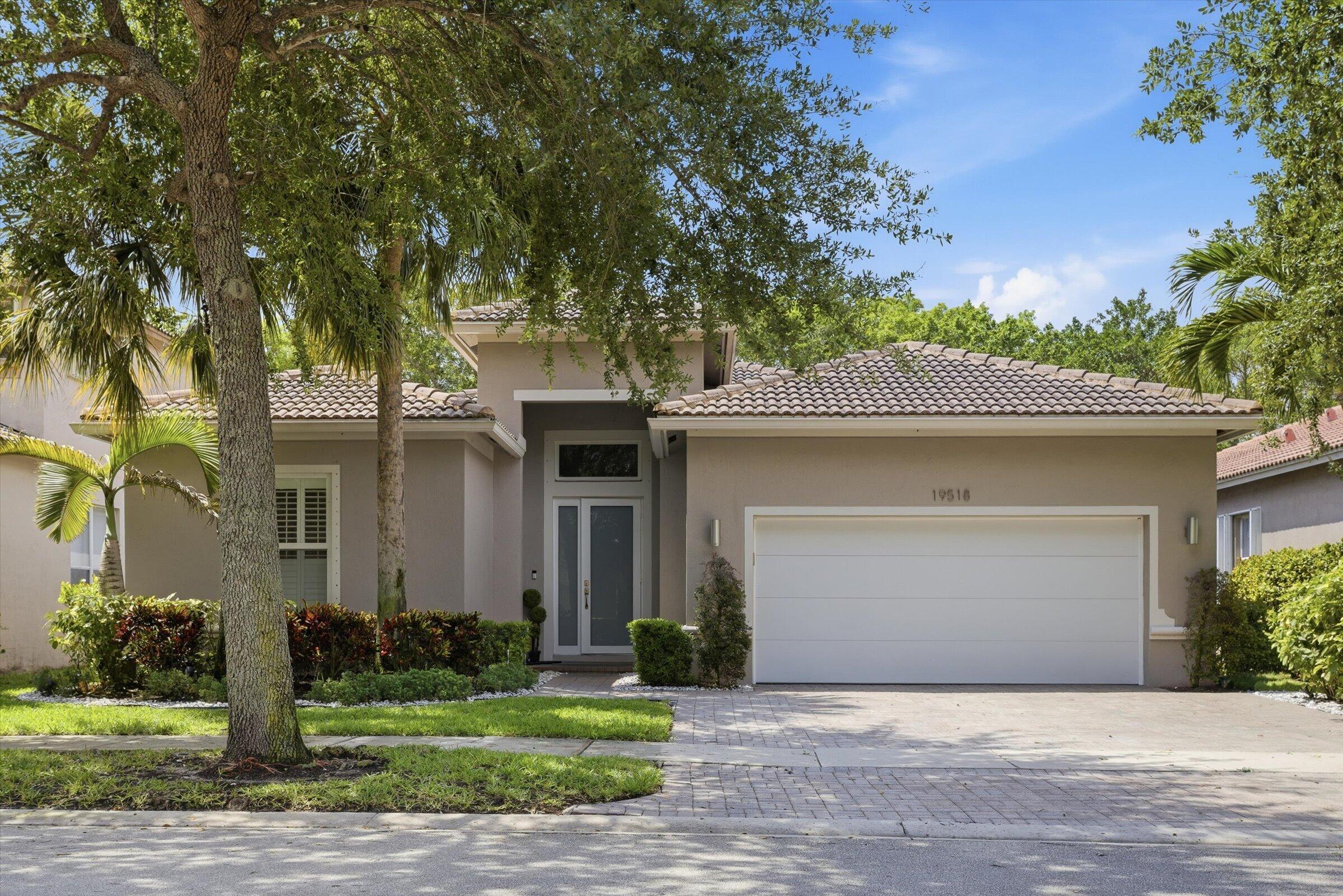 19518 S Whitewater Avenue, Weston, FL 33332, Weston