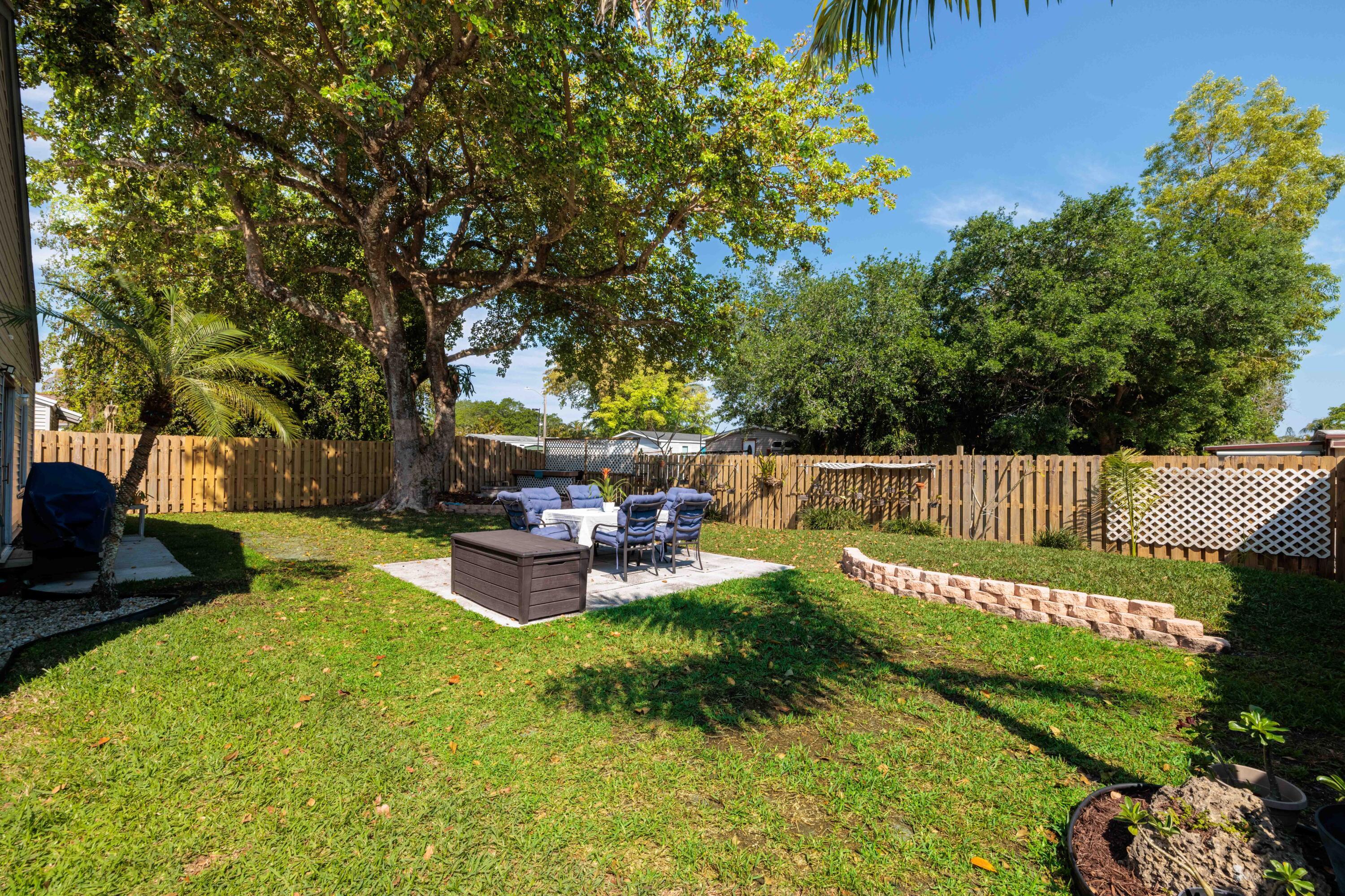 13401 SW 9th Place, Davie, FL 33325 - Photo 3