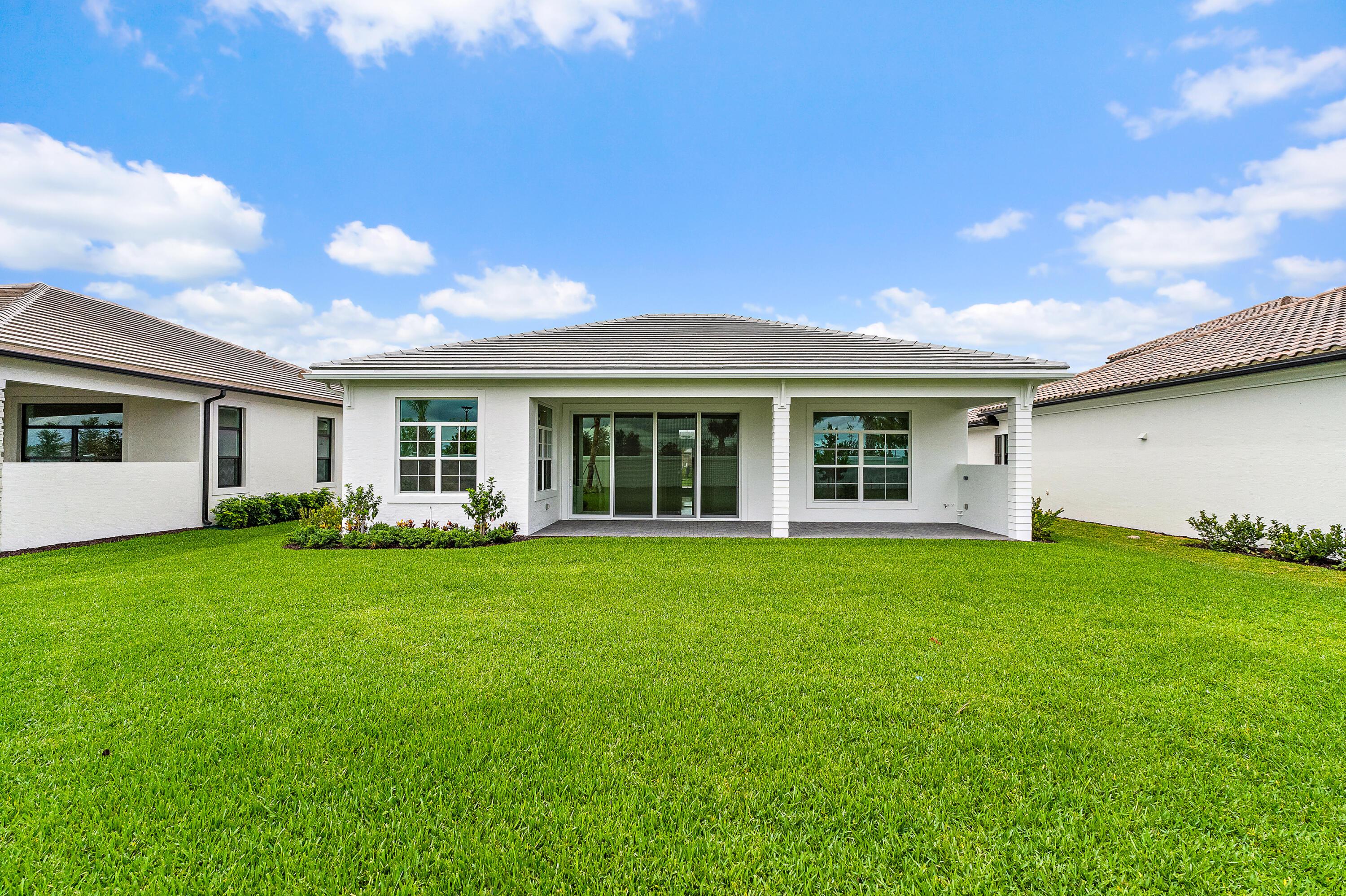 9508 St. Germain, Palm Beach Gardens, FL 33412 - Photo 2