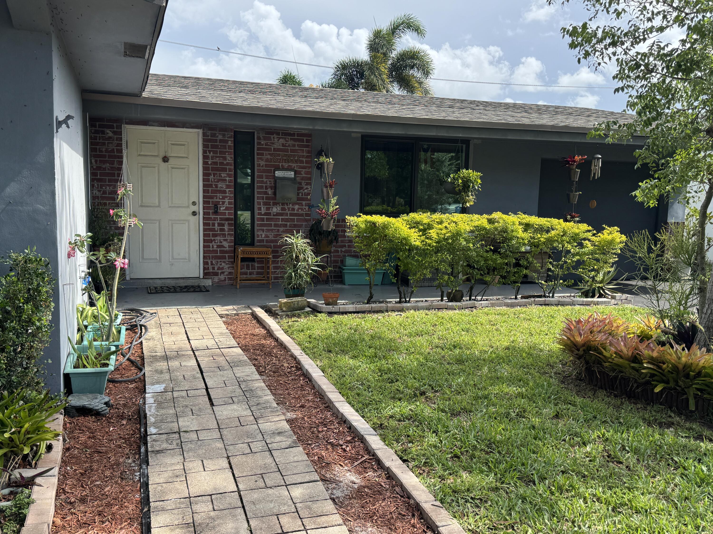 8780 NW 11th Street, Pembroke Pines, FL 33024 - Photo 3
