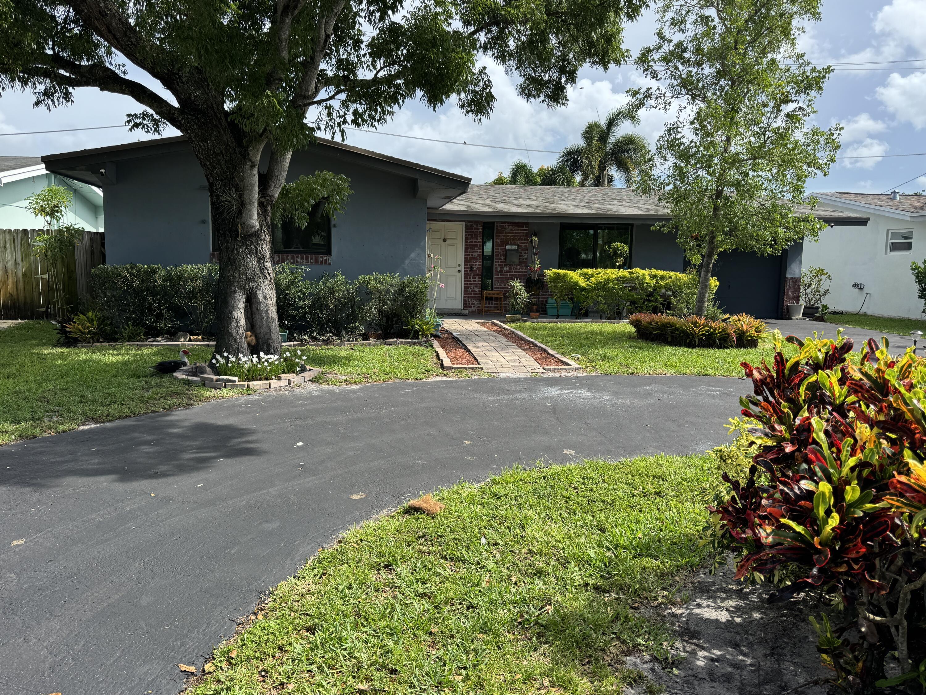 8780 NW 11th Street, Pembroke Pines, FL 33024, Pembroke Pines