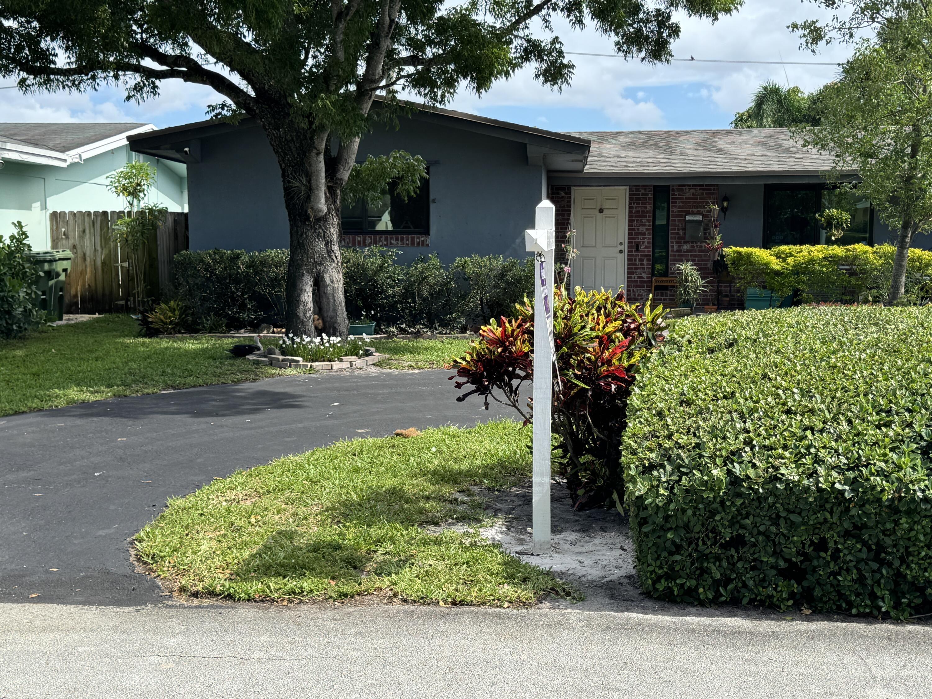 8780 NW 11th Street, Pembroke Pines, FL 33024 - Photo 4