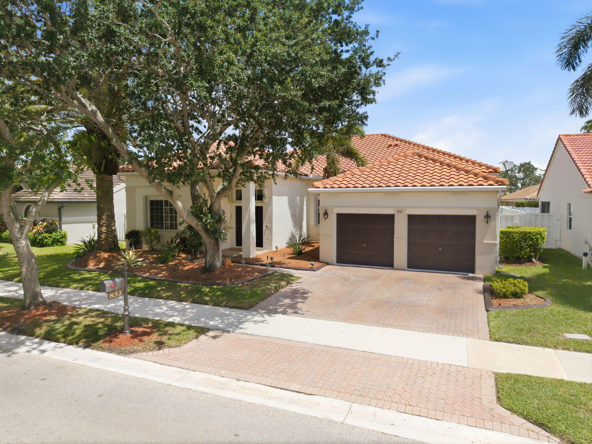 832 Heritage Drive, Weston, FL 33326 - Photo 3