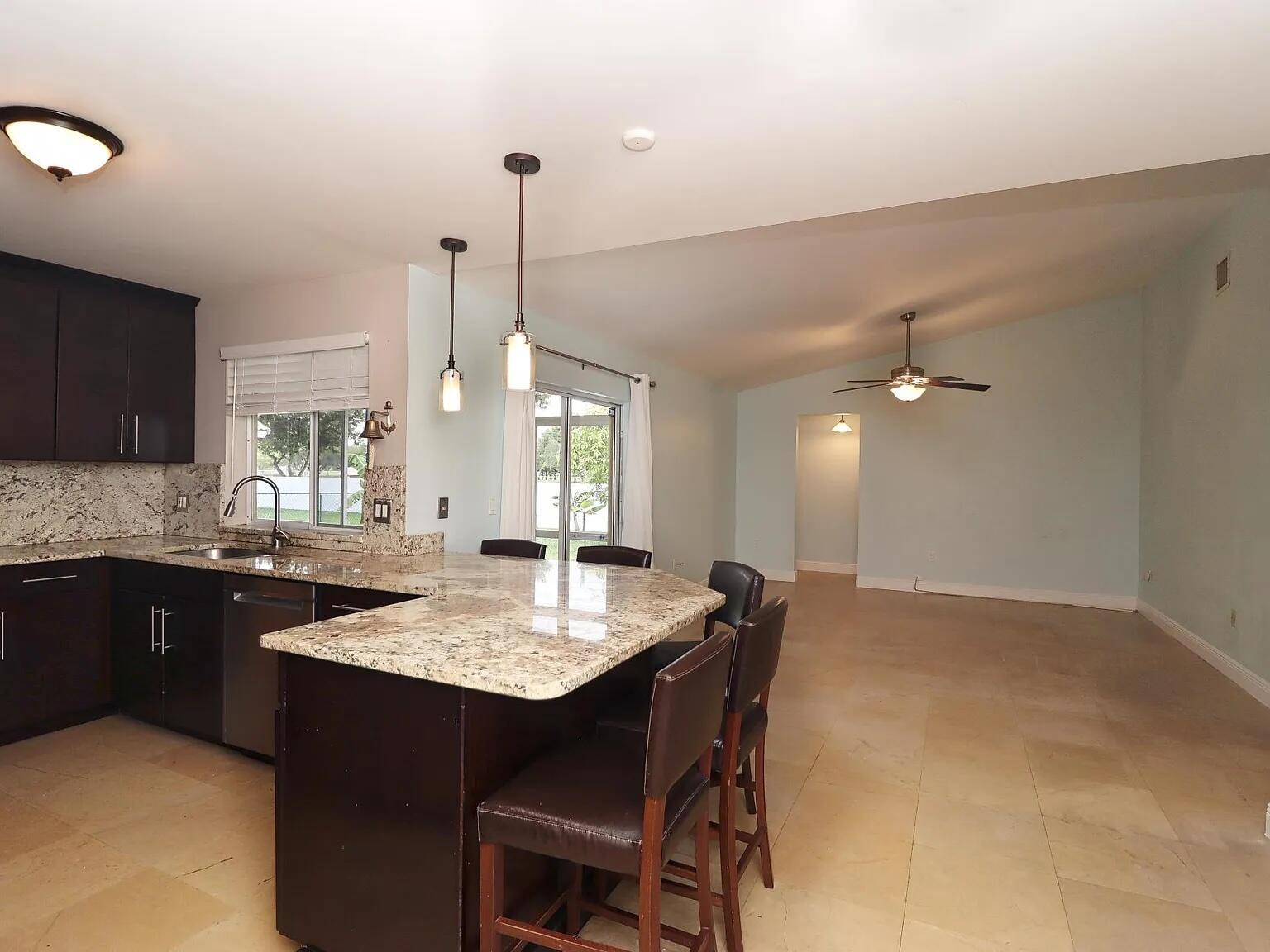 6401 W Sedgewyck Cir W W, Davie, FL 33331 - Photo 2