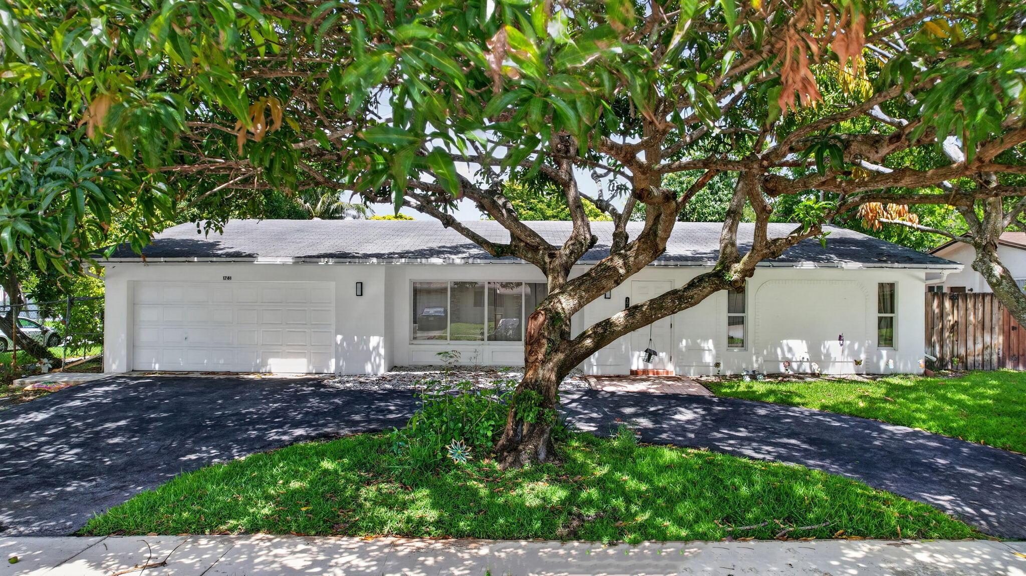 1761 NW 107th Avenue, Pembroke Pines, FL 33026 - Photo 3