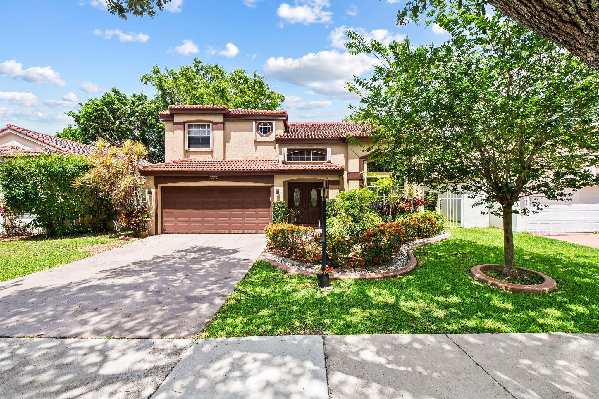 2712 Cayenne Avenue, Cooper City, FL 33026 - Photo 2