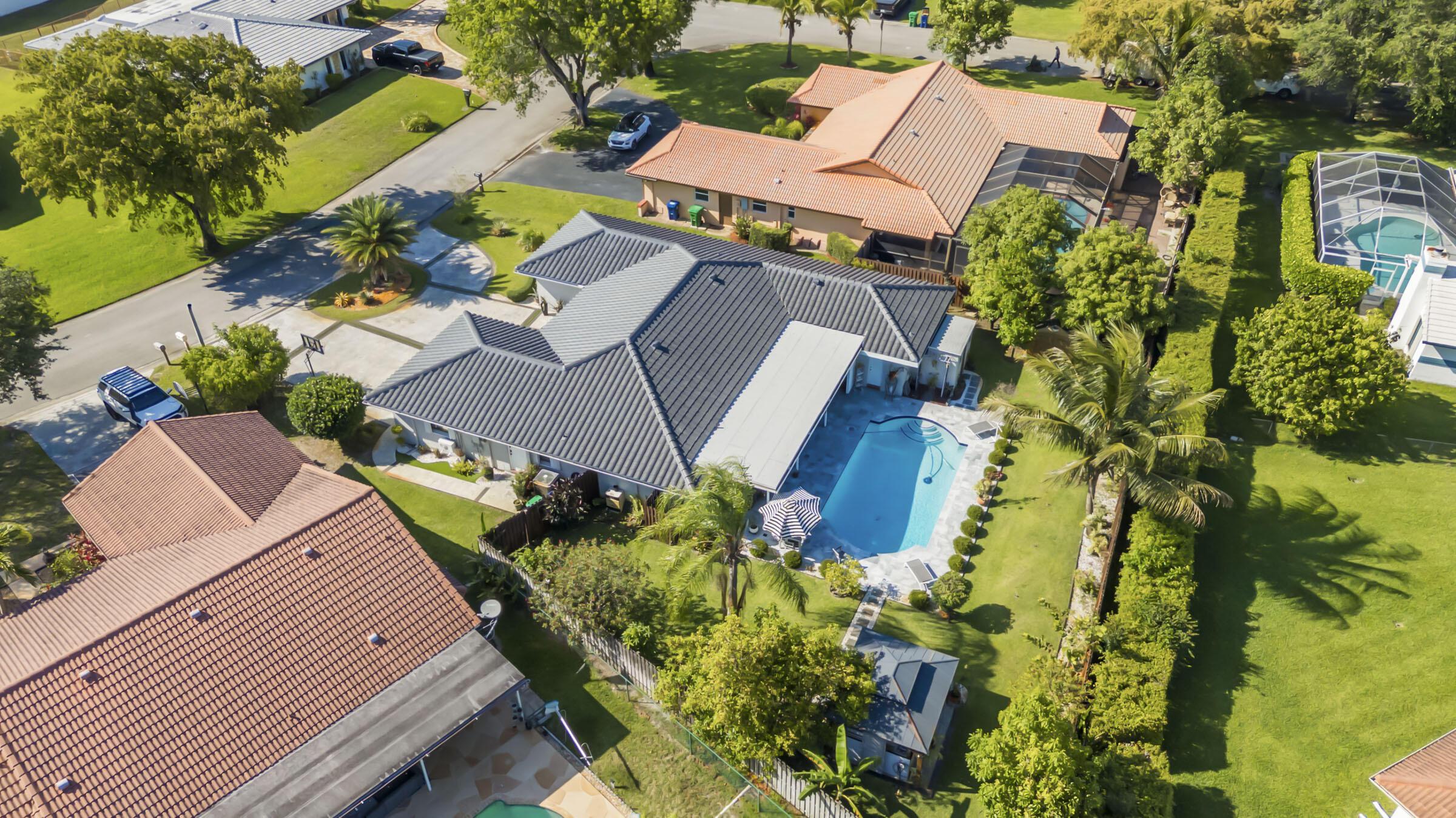 8555 SW 1st Place, Coral Springs, FL 33071 - Photo 3