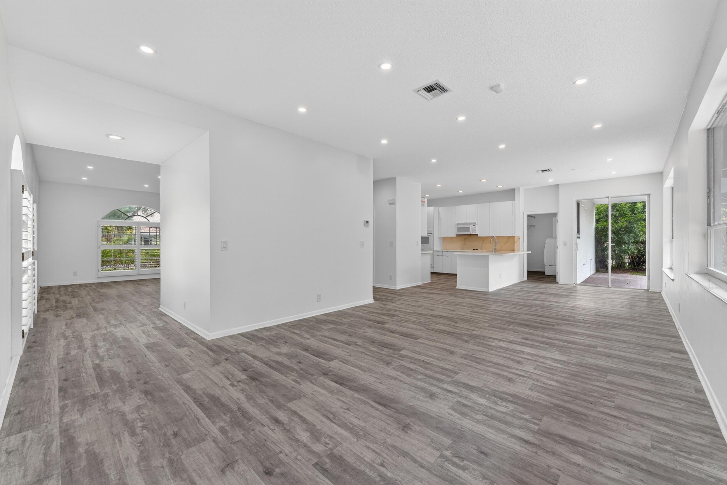 10749 Nashville Drive, Cooper City, FL 33026 - Photo 3