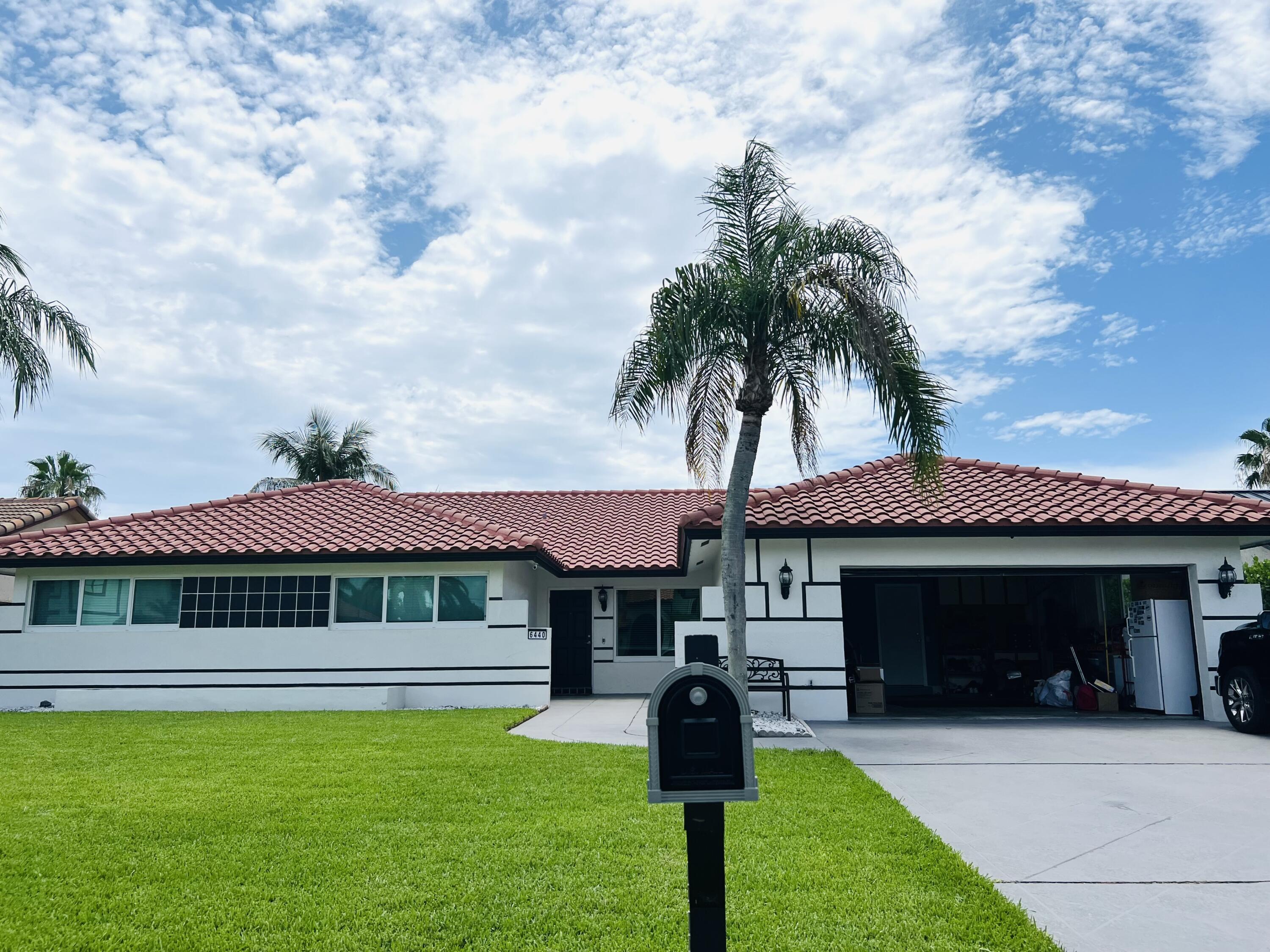 6440 Olde Moat Way, Davie, FL 33331, Davie