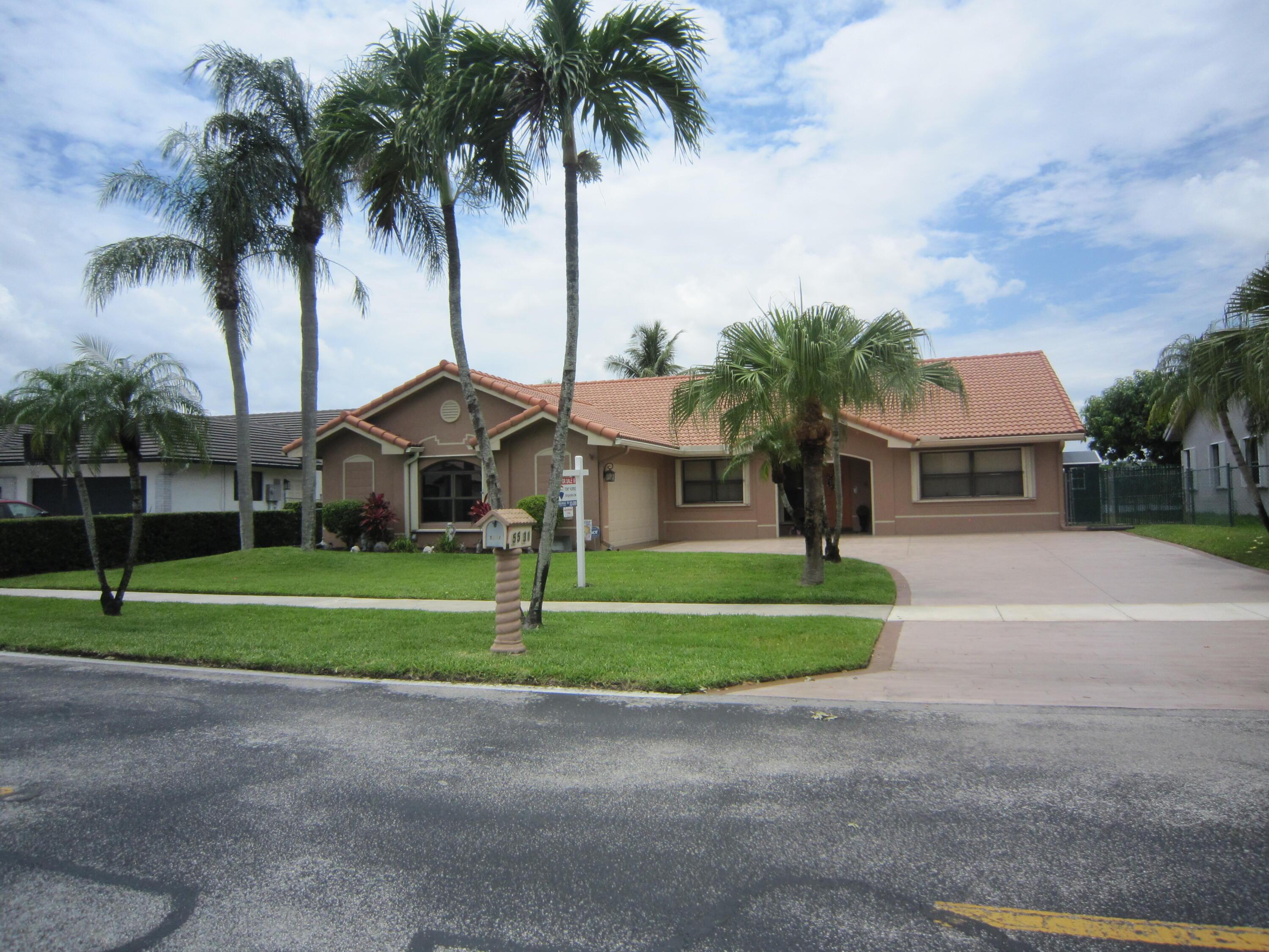 5531 Hawkes Bluff Avenue, Davie, FL 33331, Davie