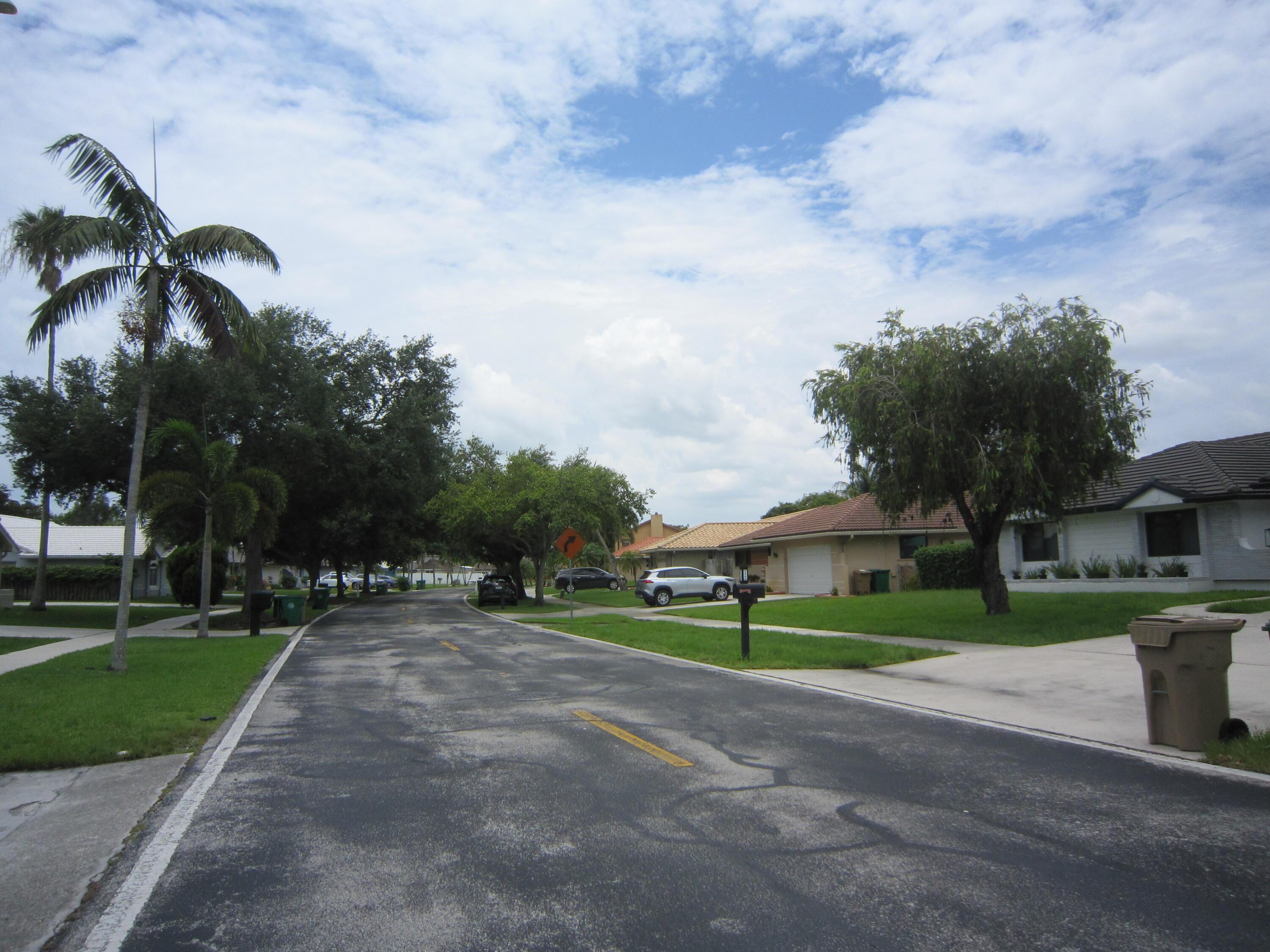 5531 Hawkes Bluff Avenue, Davie, FL 33331 - Photo 5