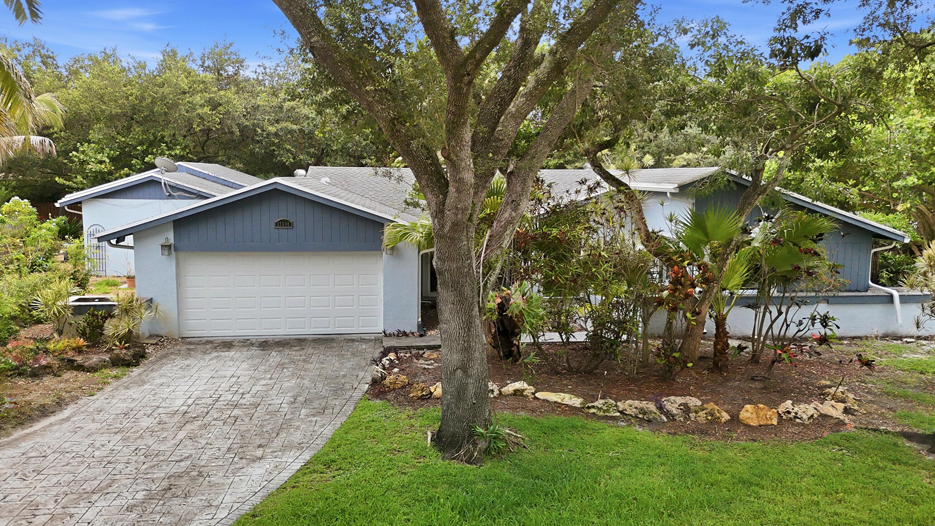 12106 Sailboat Way, Cooper City, FL 33026 - Photo 2