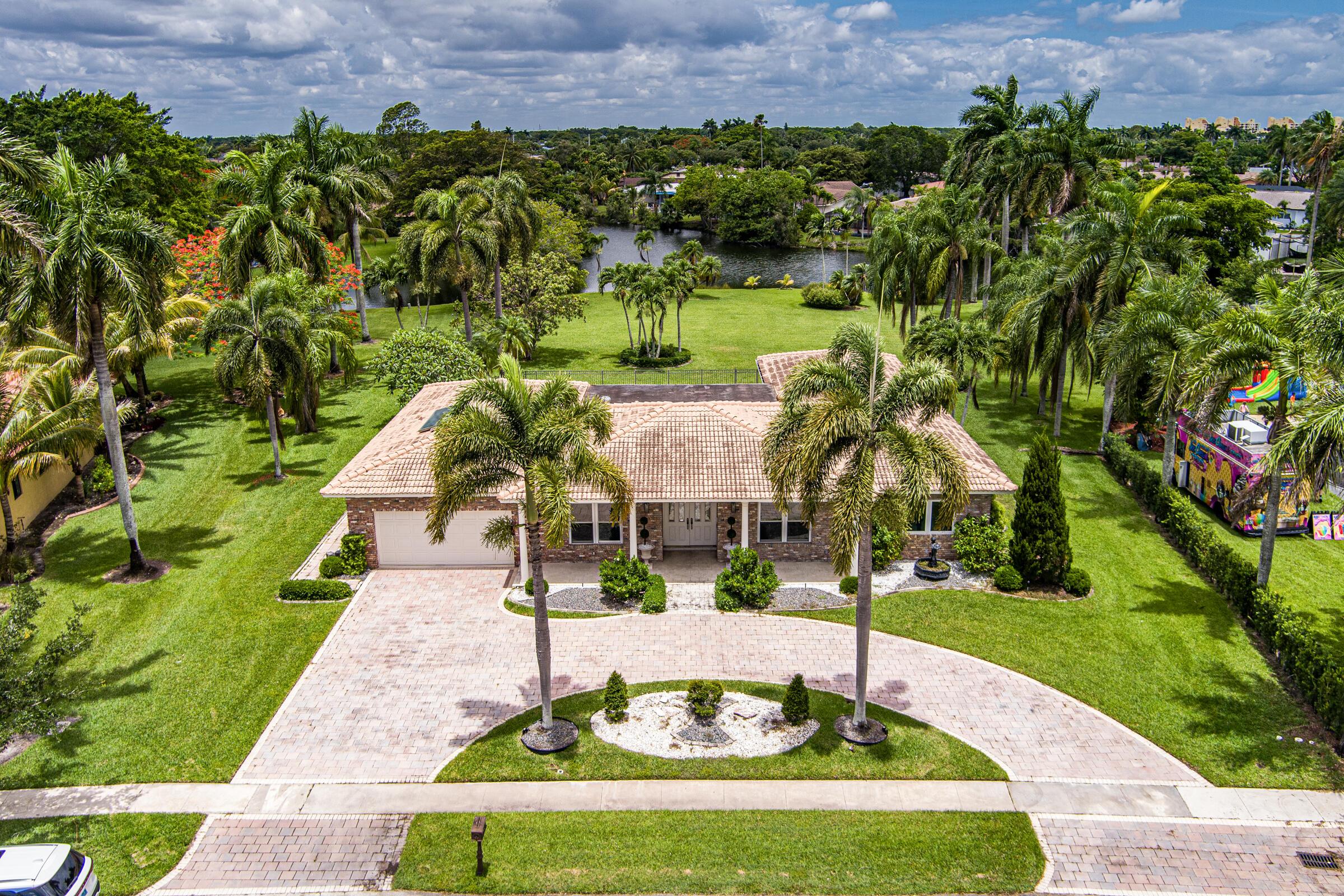 770 Ranch Road, Weston, FL 33326 - Photo 2