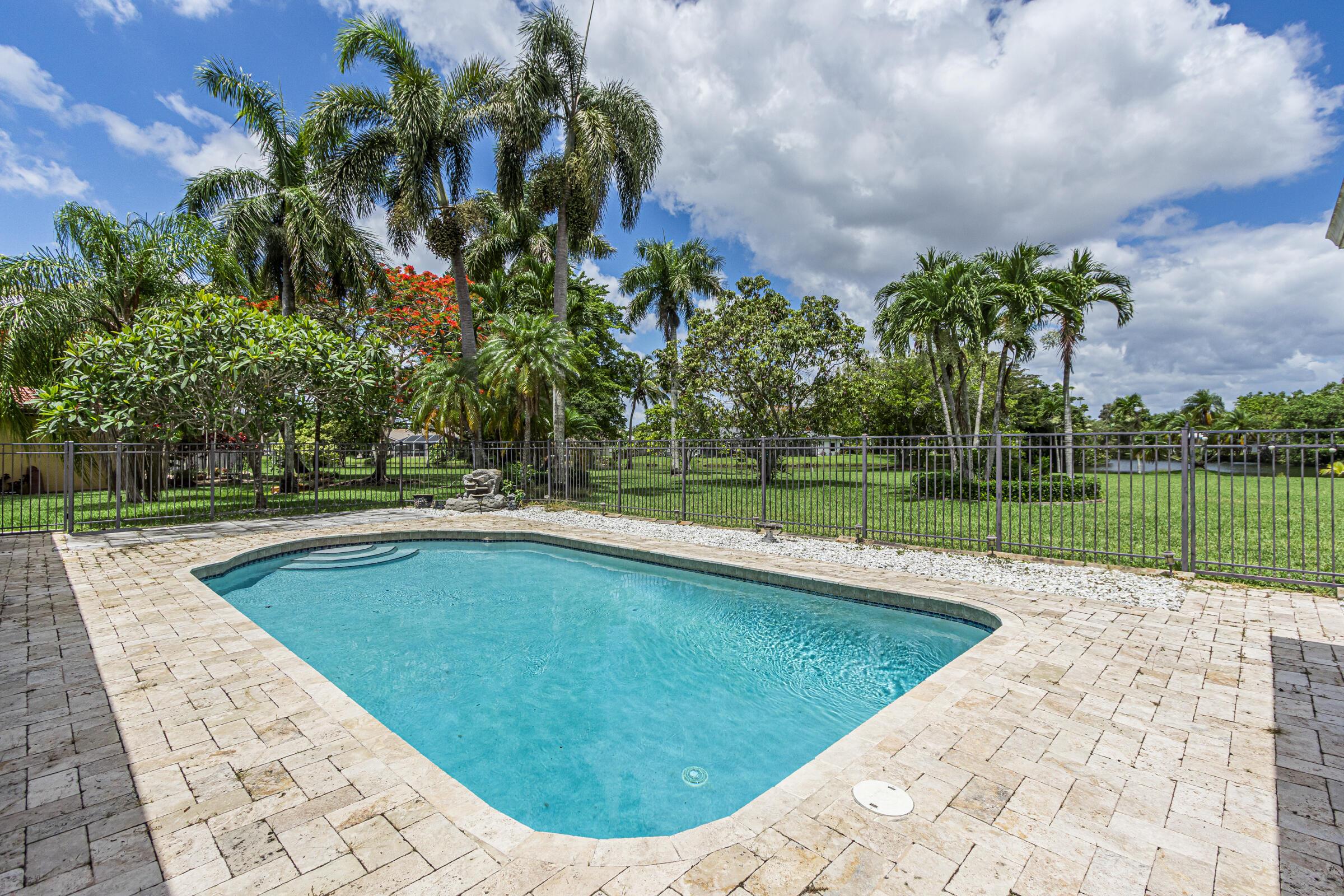 770 Ranch Road, Weston, FL 33326 - Photo 3